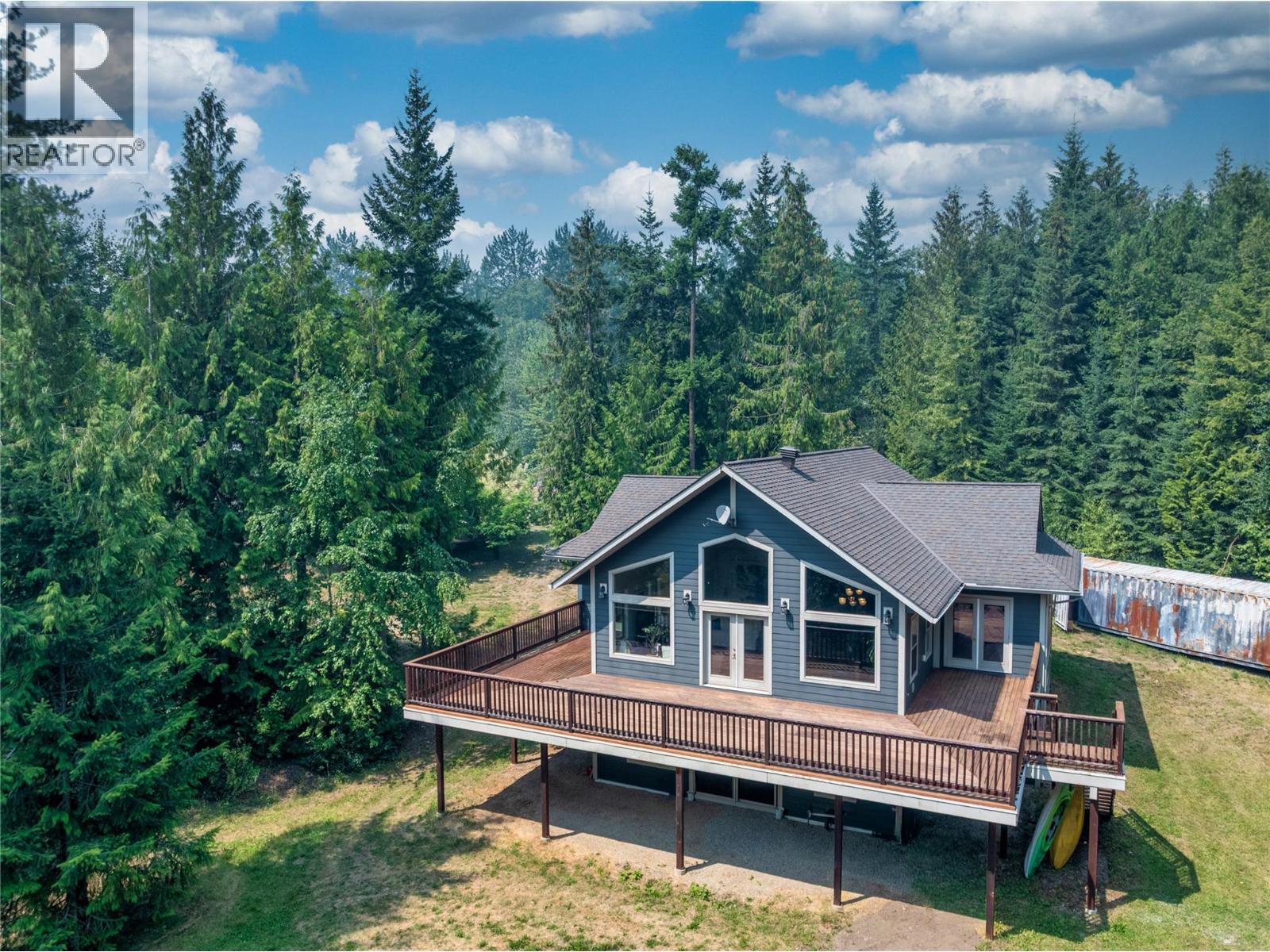 63 Libich Road, Salmon Arm, British Columbia  V1E 2Y1 - Photo 1 - 10394633