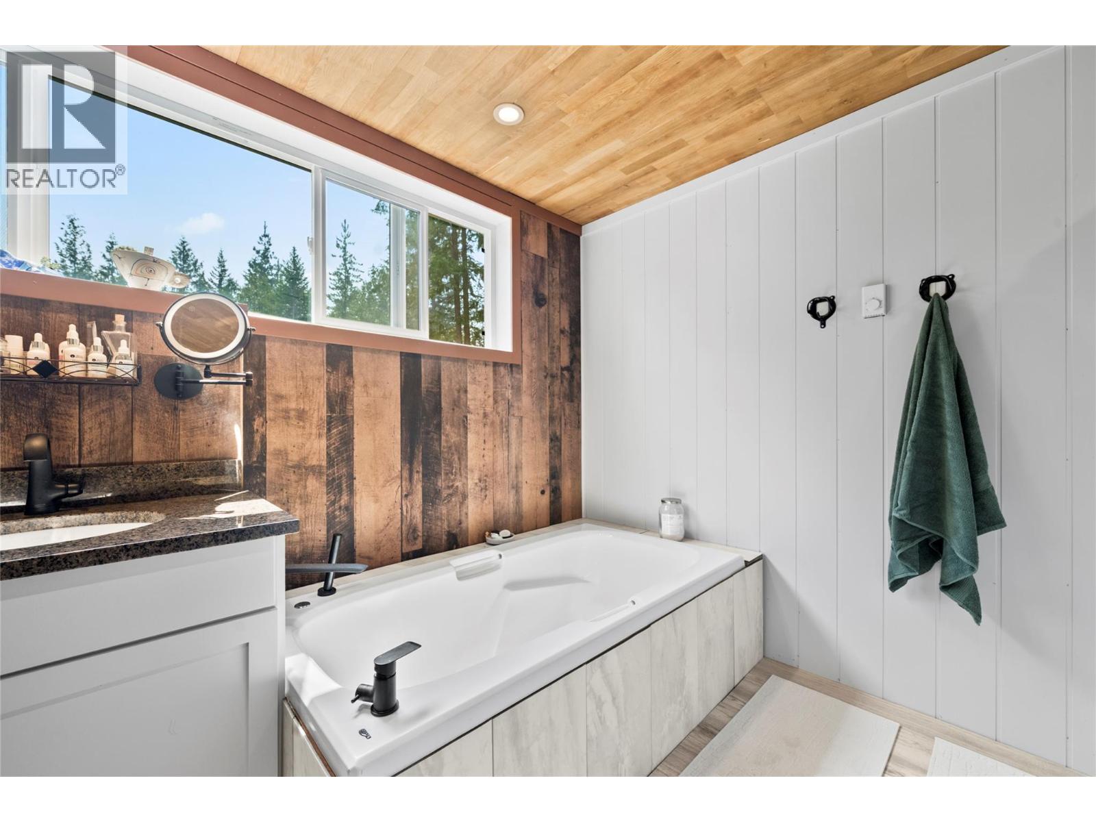 63 Libich Road, Salmon Arm, British Columbia  V1E 2Y1 - Photo 48 - 10394633