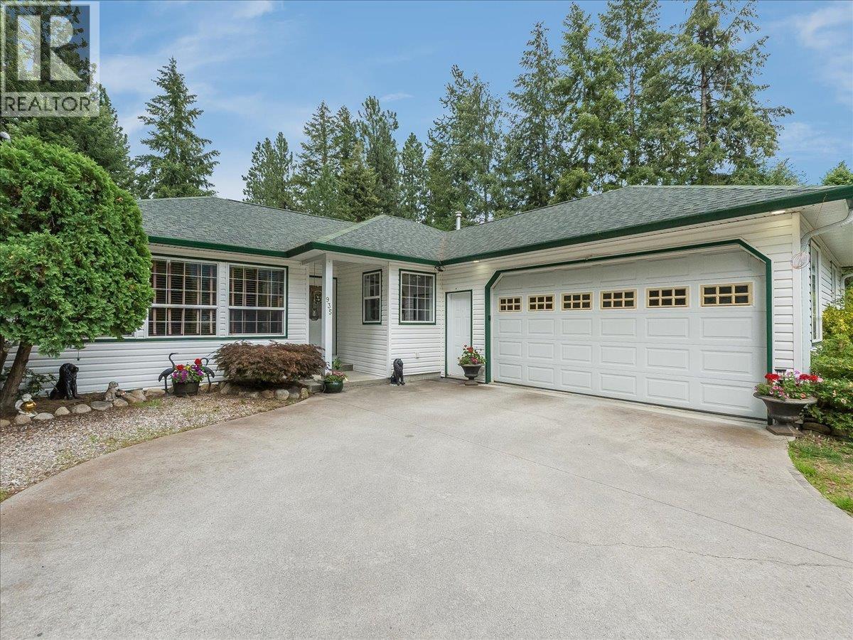 935 Pine Crescent, Genelle, British Columbia  V0G 1G0 - Photo 2 - 10394436