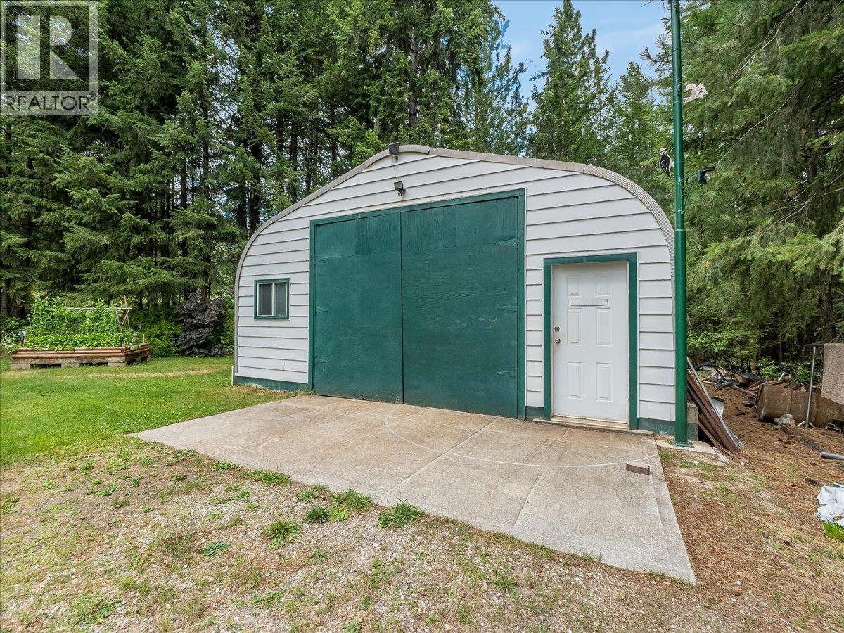 935 Pine Crescent, Genelle, British Columbia  V0G 1G0 - Photo 36 - 10394436