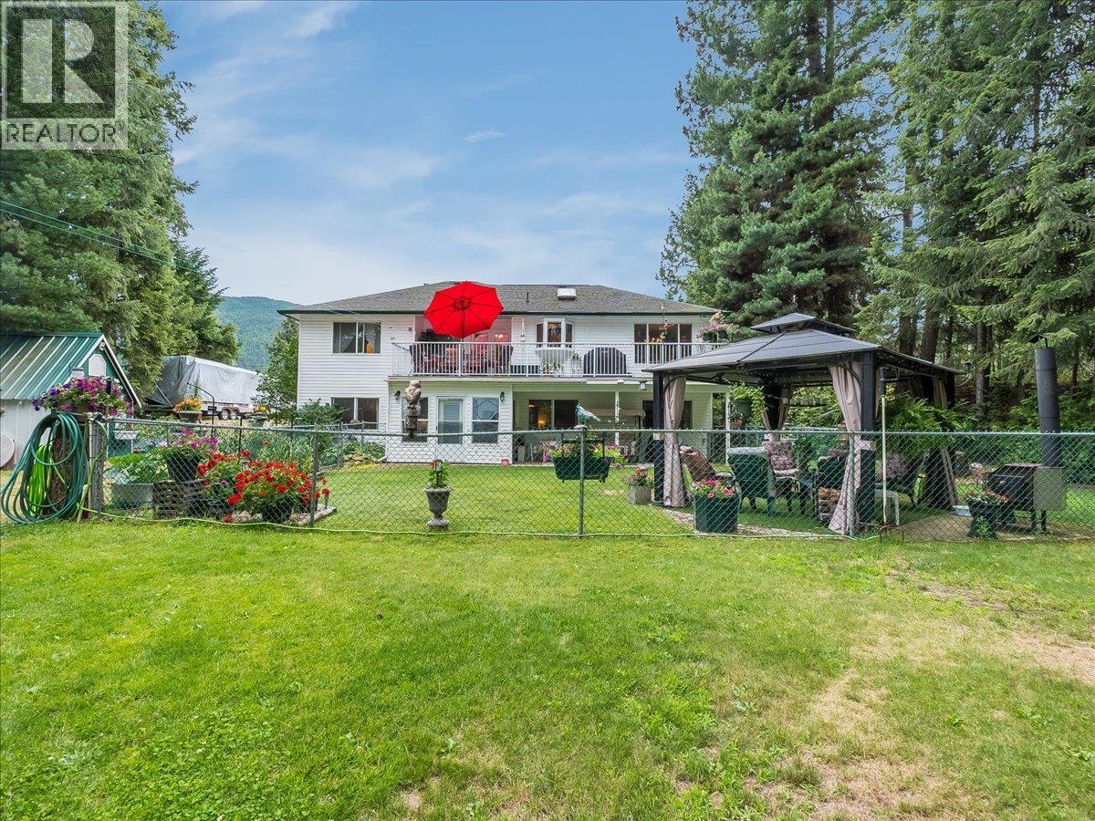 935 Pine Crescent, Genelle, British Columbia  V0G 1G0 - Photo 39 - 10394436