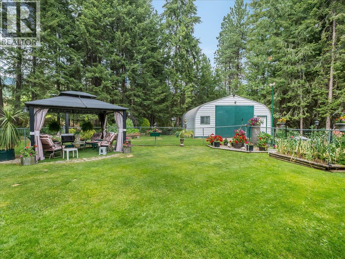 935 Pine Crescent, Genelle, British Columbia  V0G 1G0 - Photo 46 - 10394436