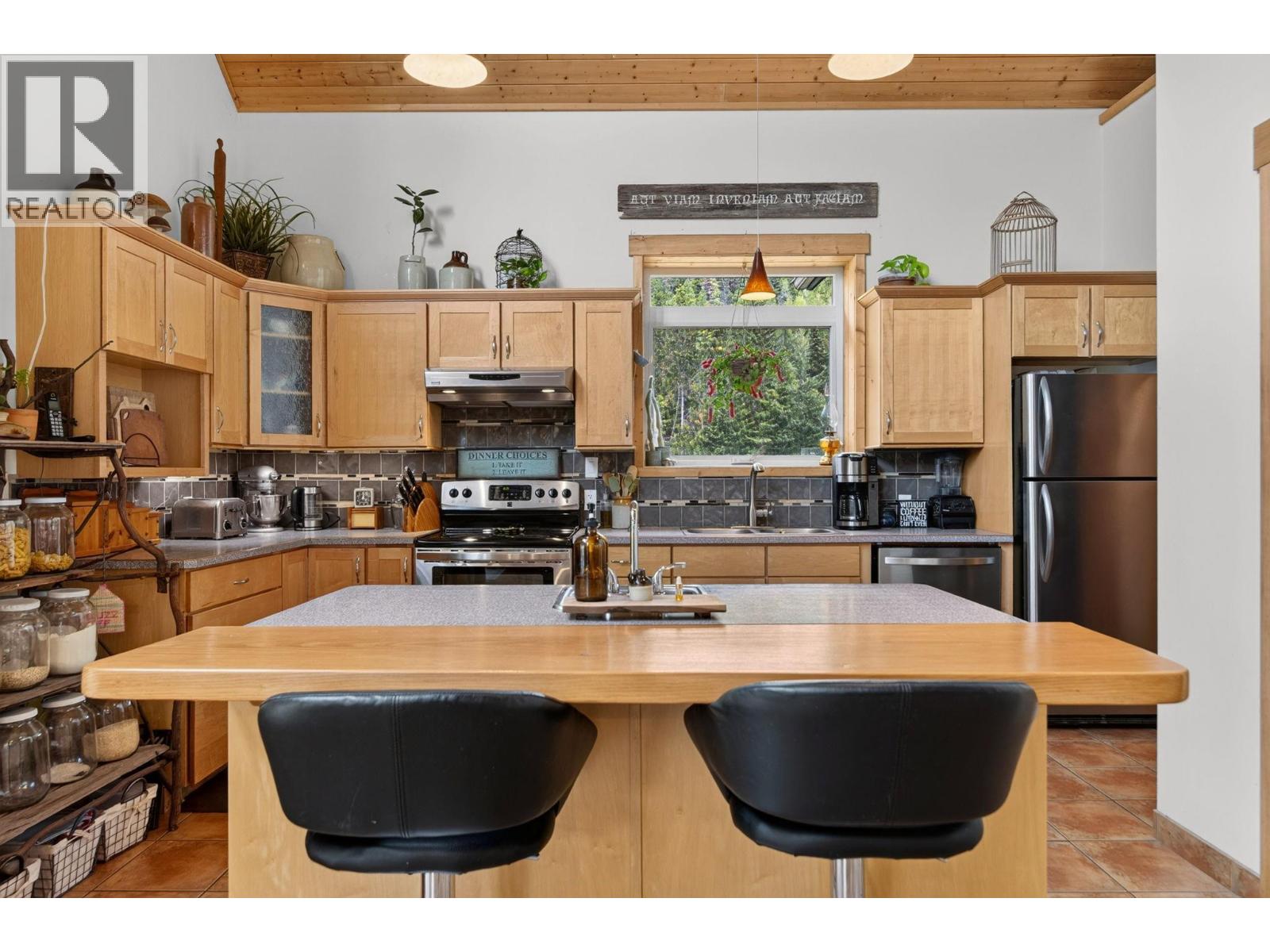 1124 Fish Lake Road W, Summerland, British Columbia  V0H 1Z8 - Photo 18 - 10393956