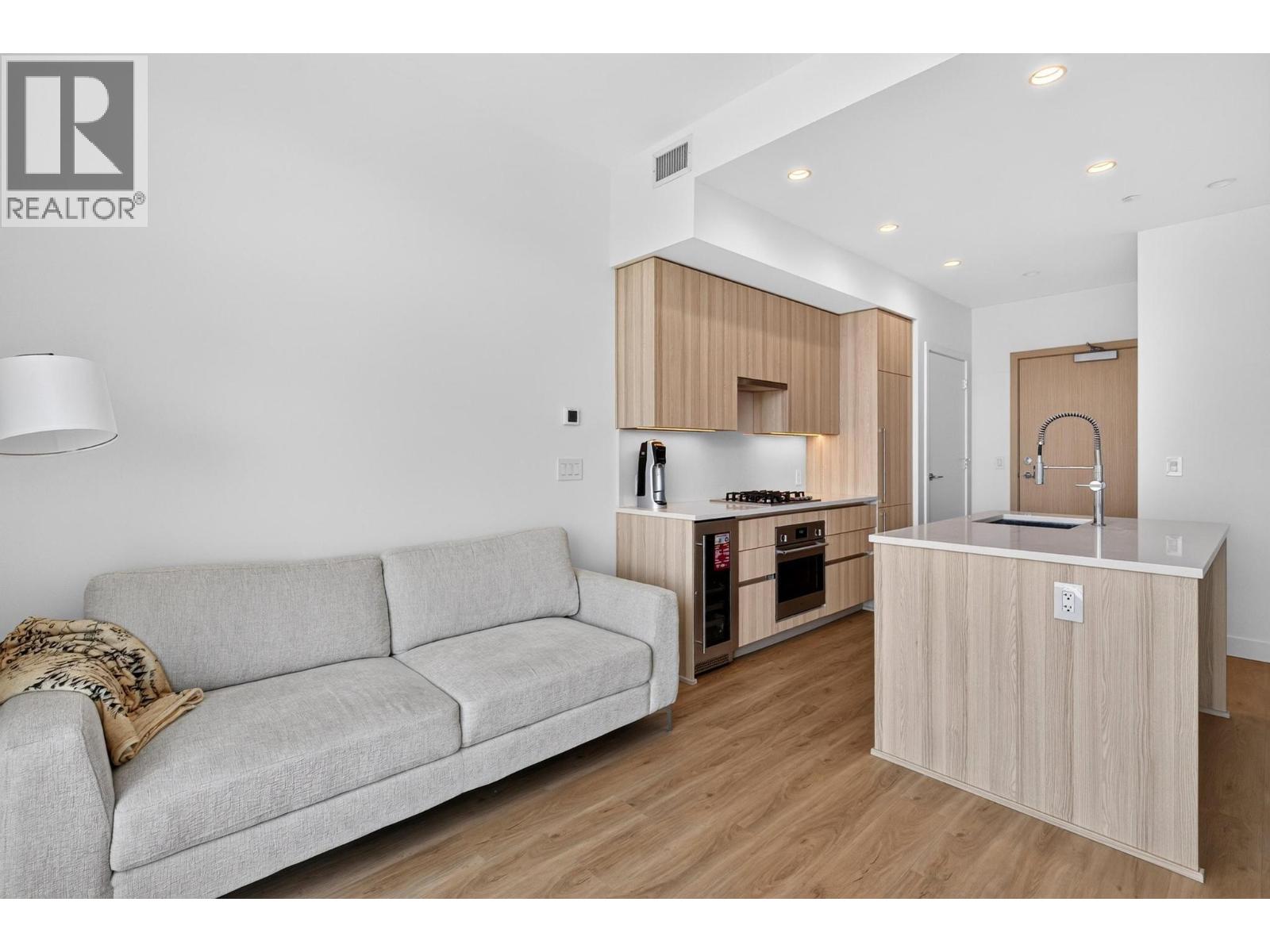 238 Leon Avenue Unit# 2206, Kelowna, British Columbia  V1Y 0N6 - Photo 10 - 10393256
