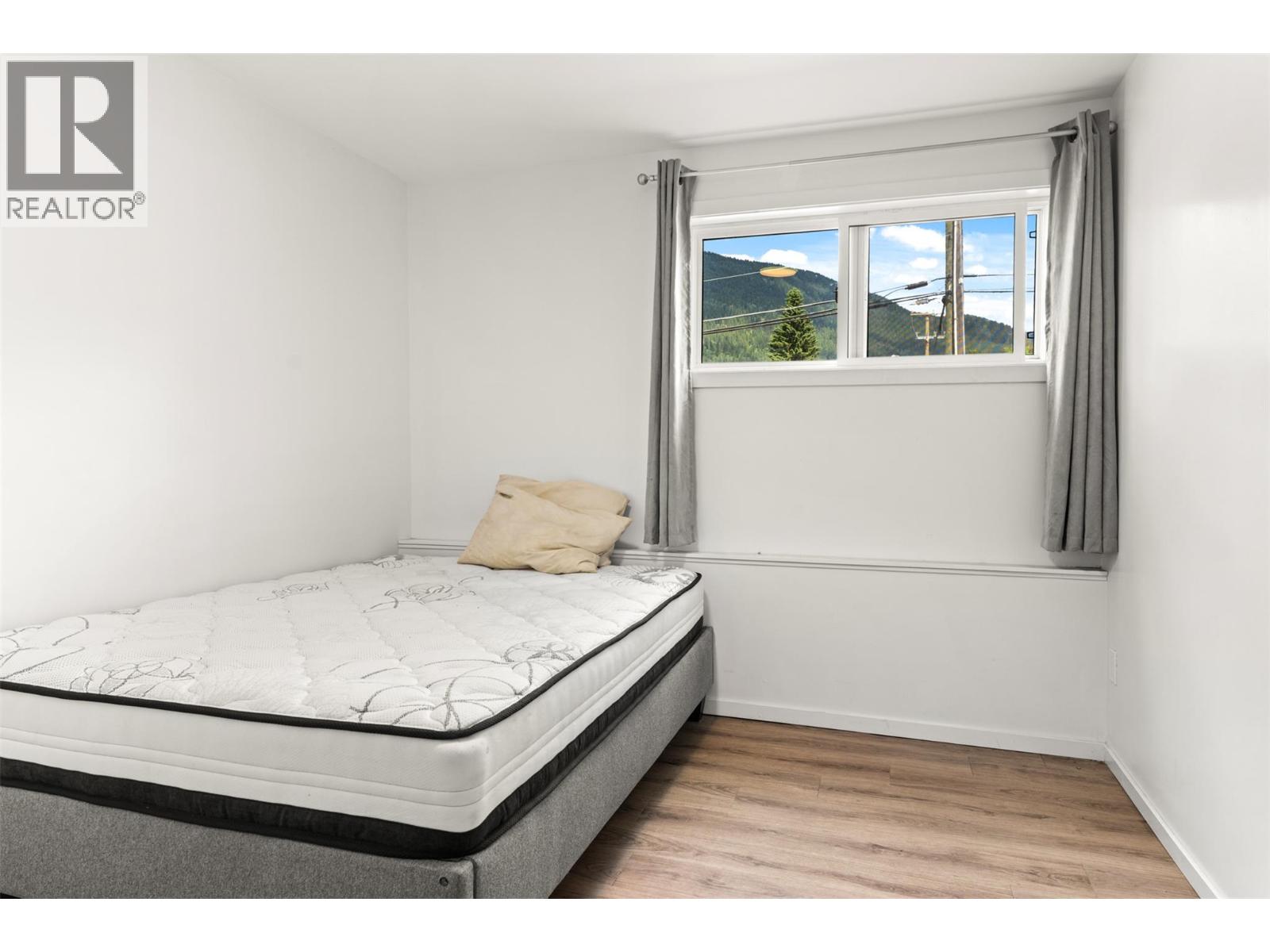 601 Barry Road, Revelstoke, British Columbia  V0E 2S0 - Photo 32 - 10391950