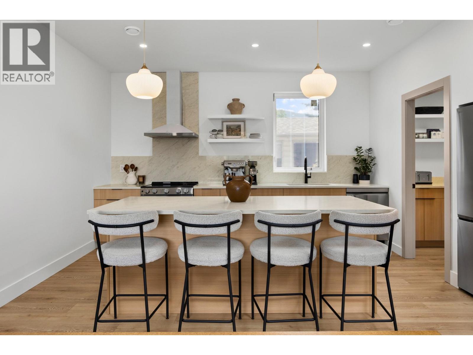 1506 39a Avenue Unit# 3, Vernon, British Columbia  V1Y 7N2 - Photo 1 - 10394749