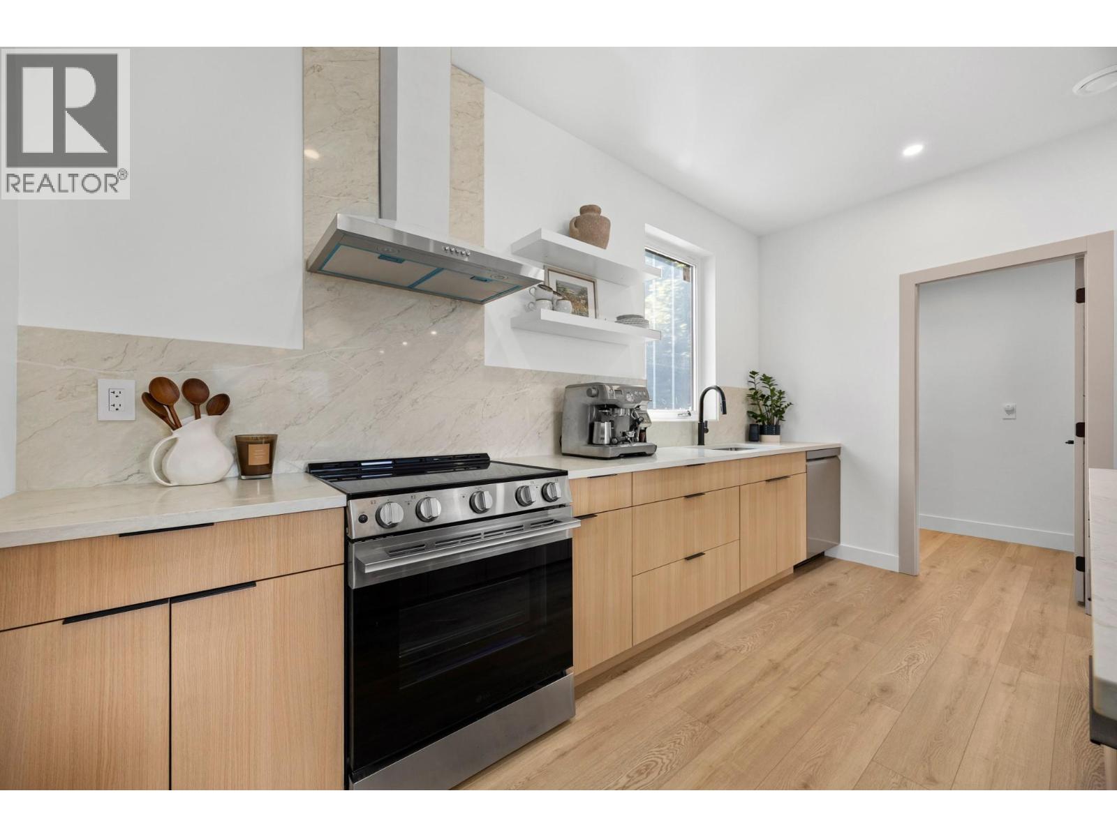 1506 39a Avenue Unit# 3, Vernon, British Columbia  V1Y 7N2 - Photo 5 - 10394749