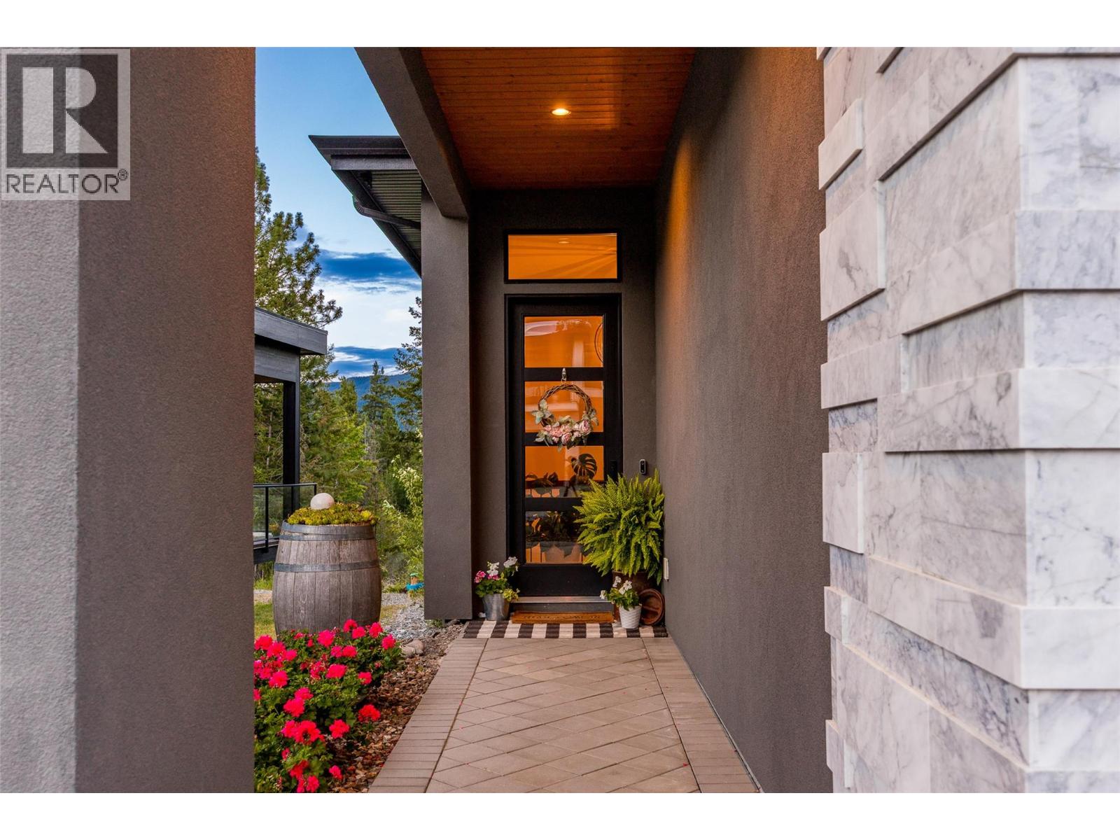 10293 Long Road, Lake Country, British Columbia  V4V 0A9 - Photo 2 - 10394446