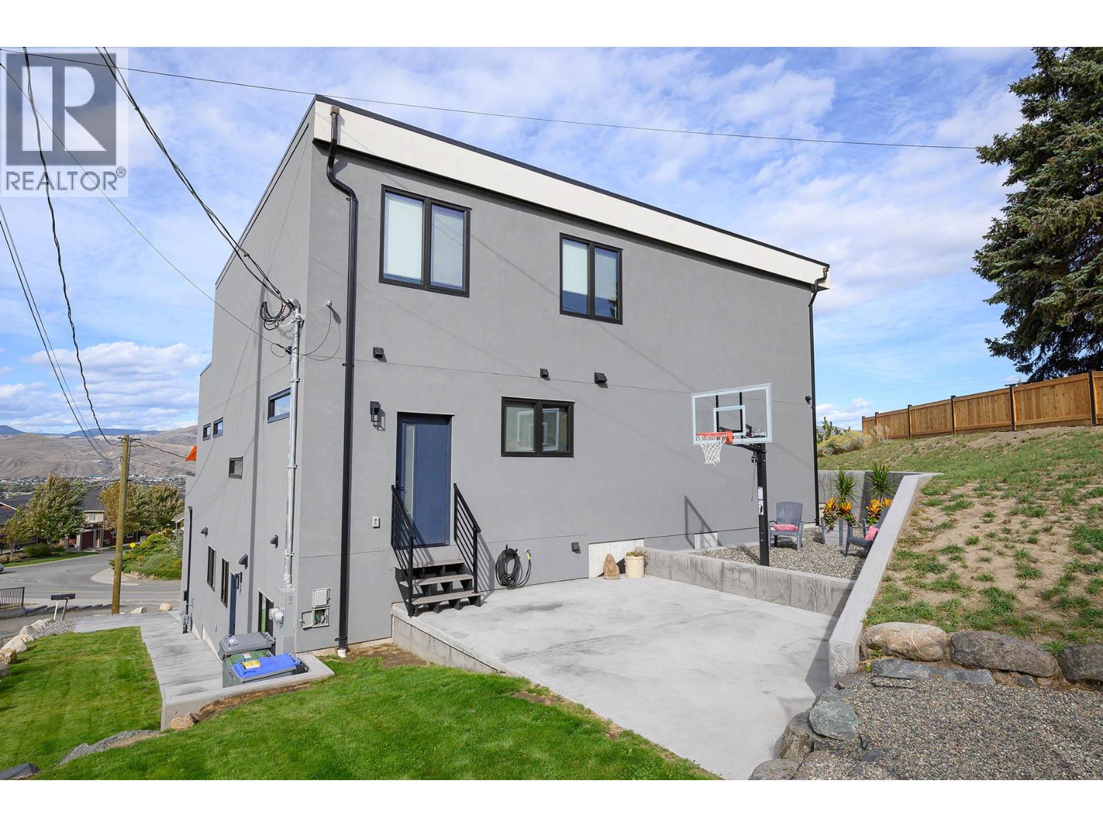 887 Fernie Road, Kamloops, British Columbia  V2C 1B4 - Photo 32 - 10394707