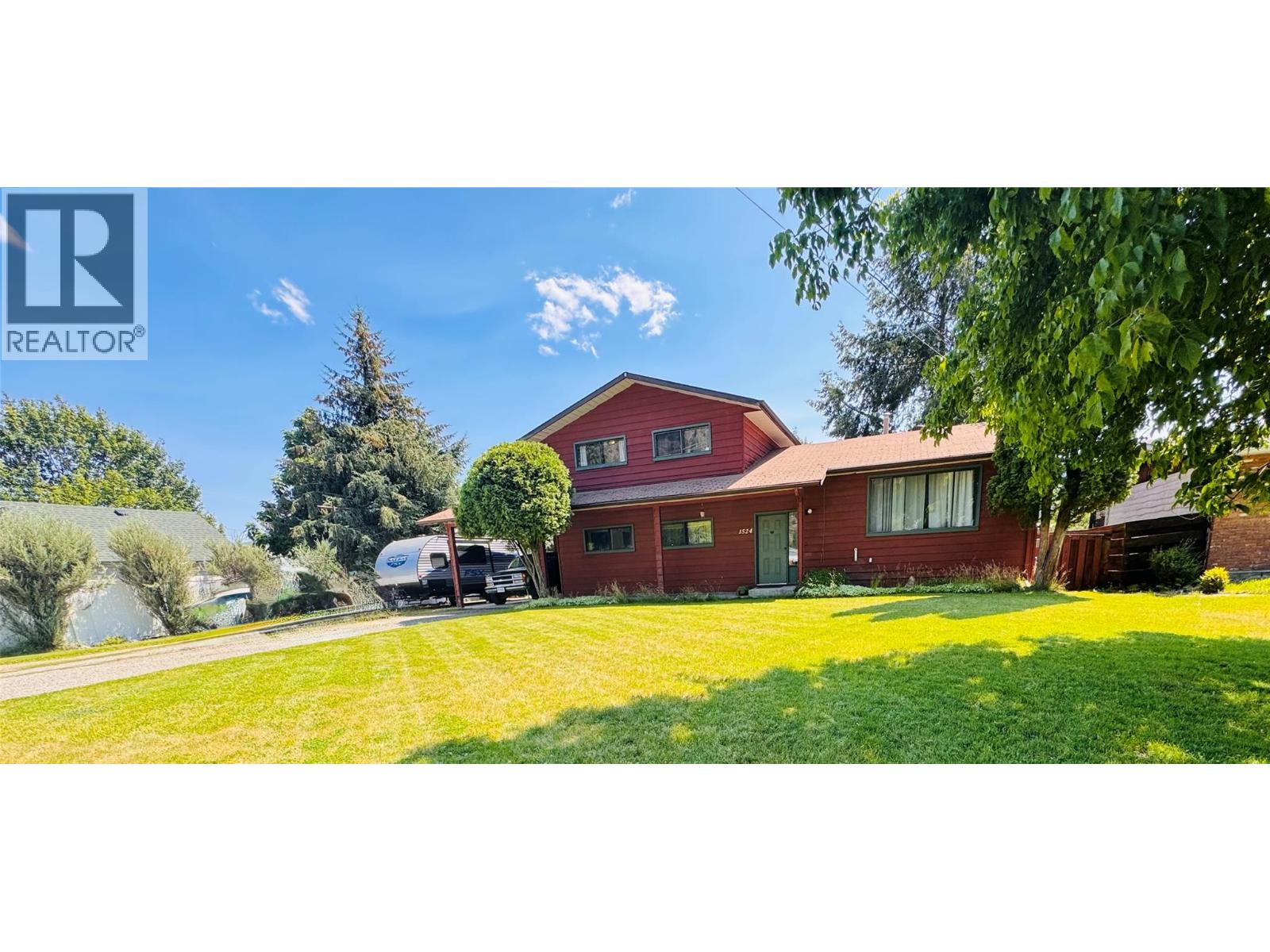 1524 77th Avenue, Grand Forks, British Columbia  V0H 1H0 - Photo 1 - 10394698