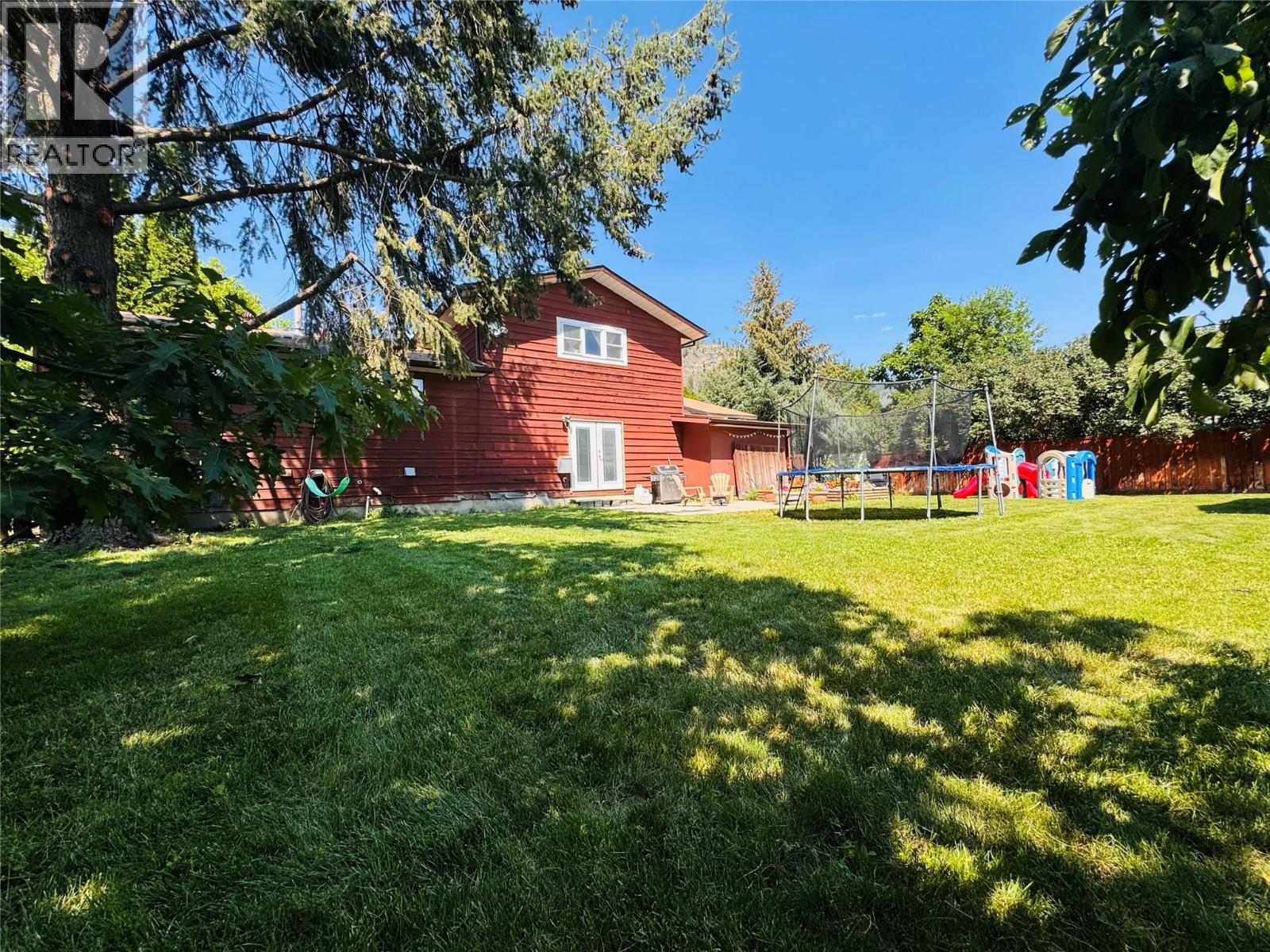 1524 77th Avenue, Grand Forks, British Columbia  V0H 1H0 - Photo 2 - 10394698