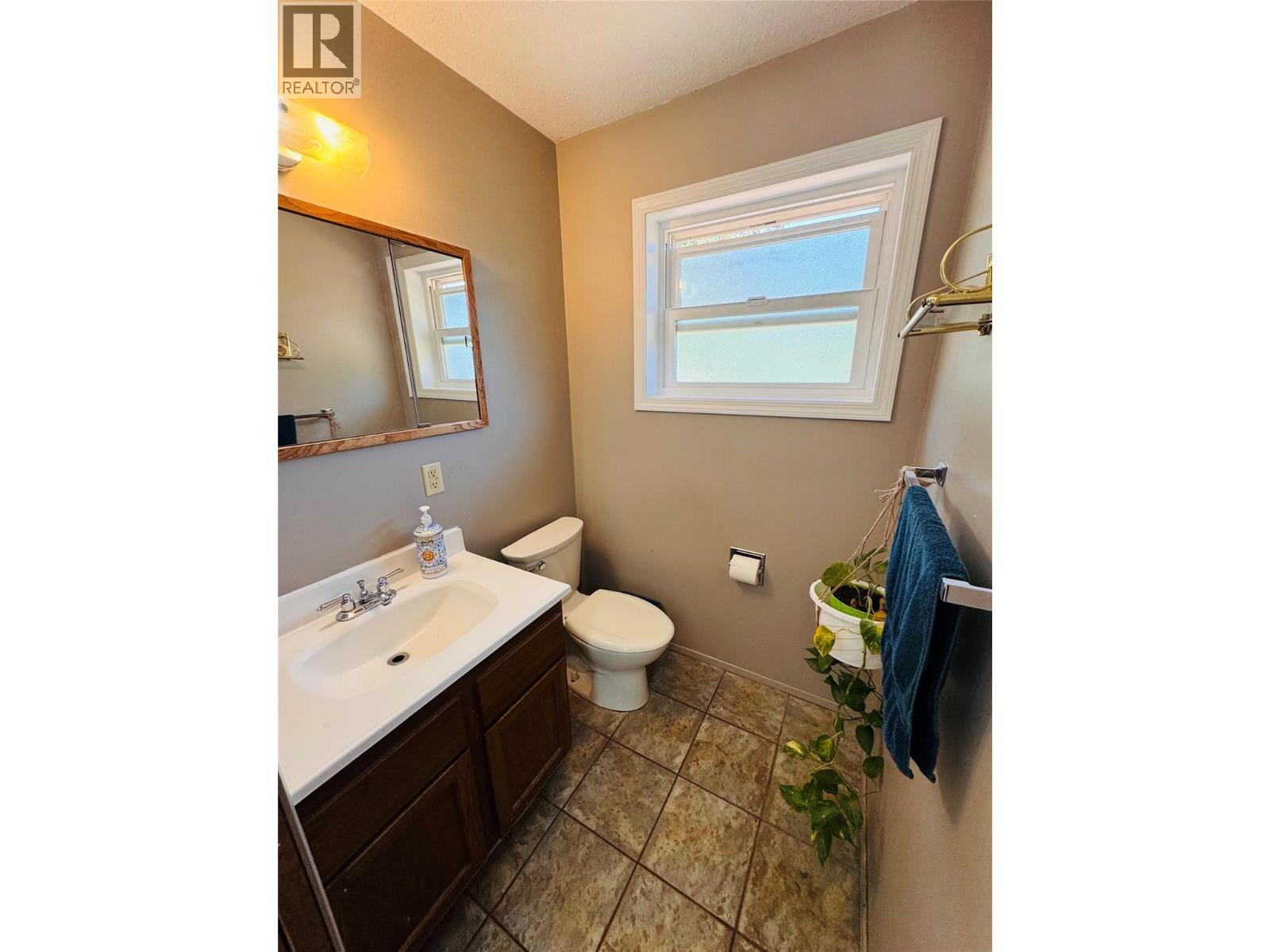 1524 77th Avenue, Grand Forks, British Columbia  V0H 1H0 - Photo 28 - 10394698
