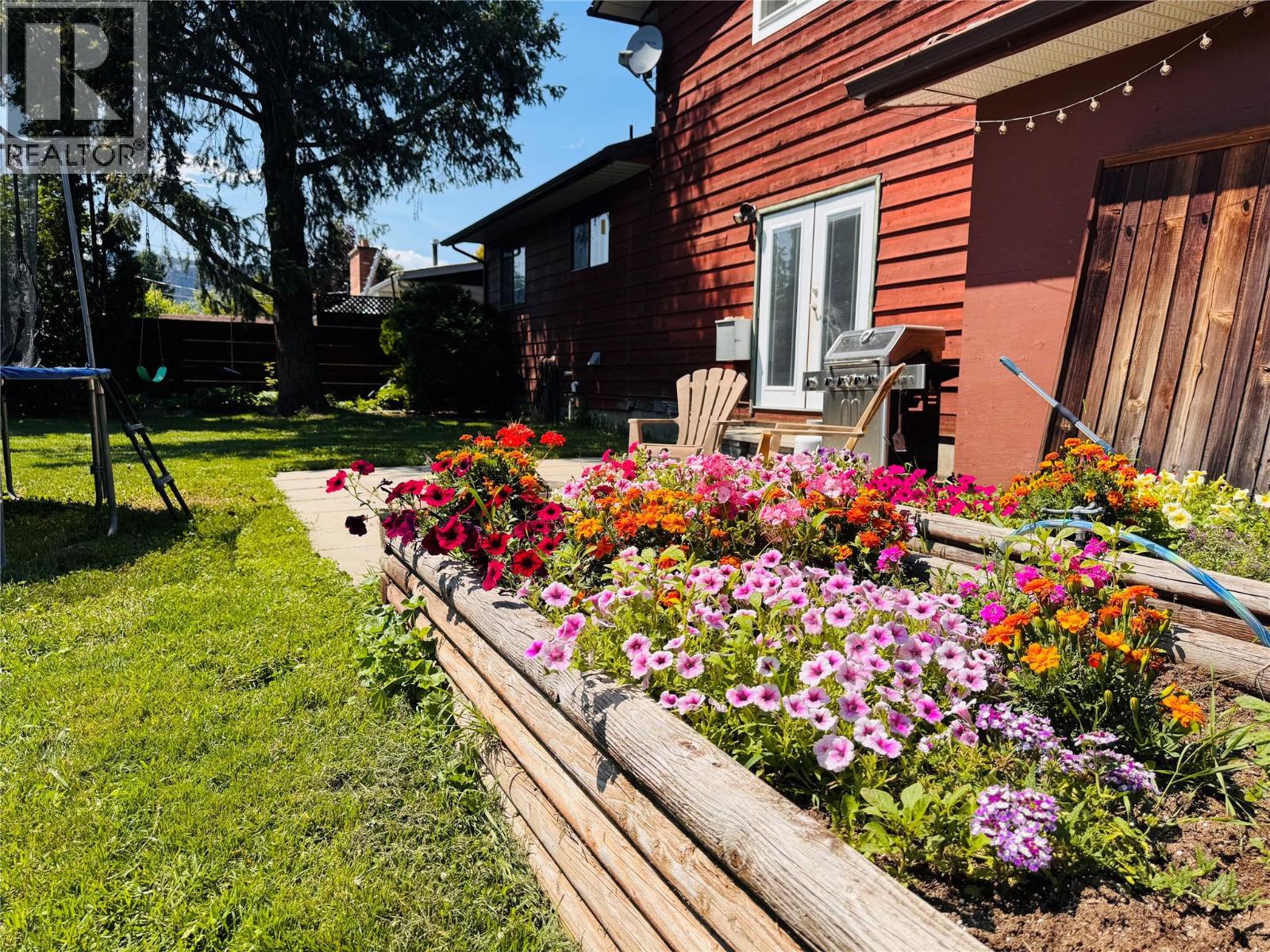 1524 77th Avenue, Grand Forks, British Columbia  V0H 1H0 - Photo 3 - 10394698