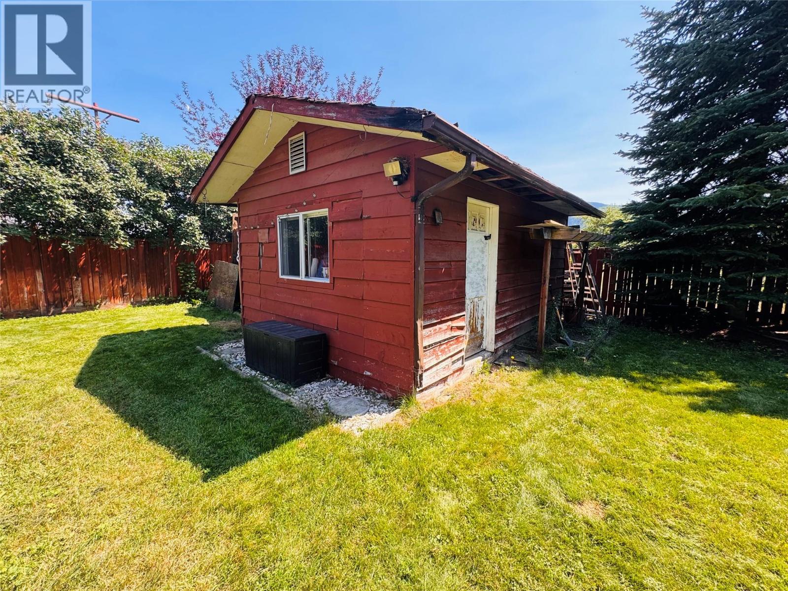 1524 77th Avenue, Grand Forks, British Columbia  V0H 1H0 - Photo 7 - 10394698
