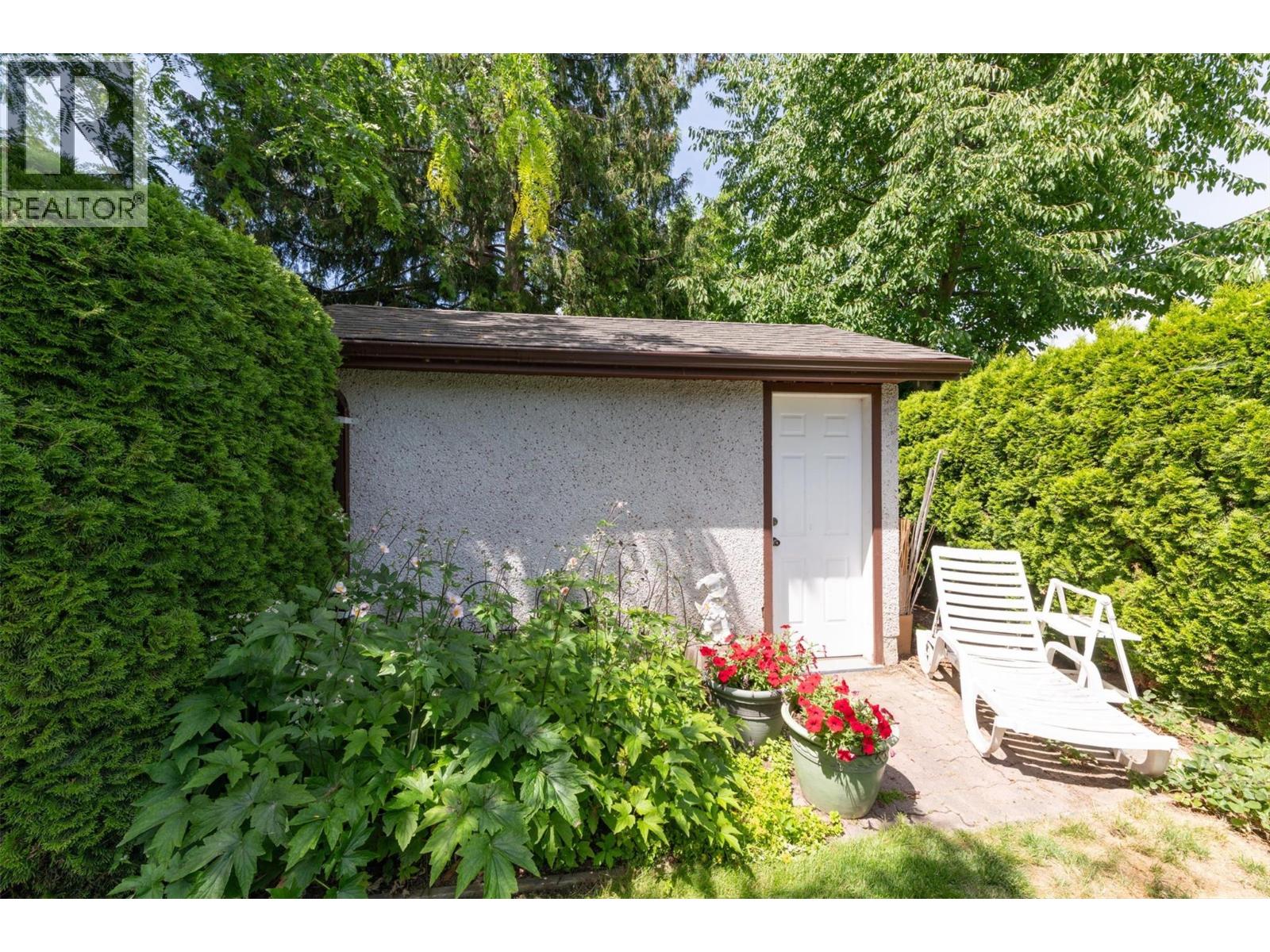 2434 Rhondda Crescent, Kelowna, British Columbia  V1Y 8A3 - Photo 26 - 10394509