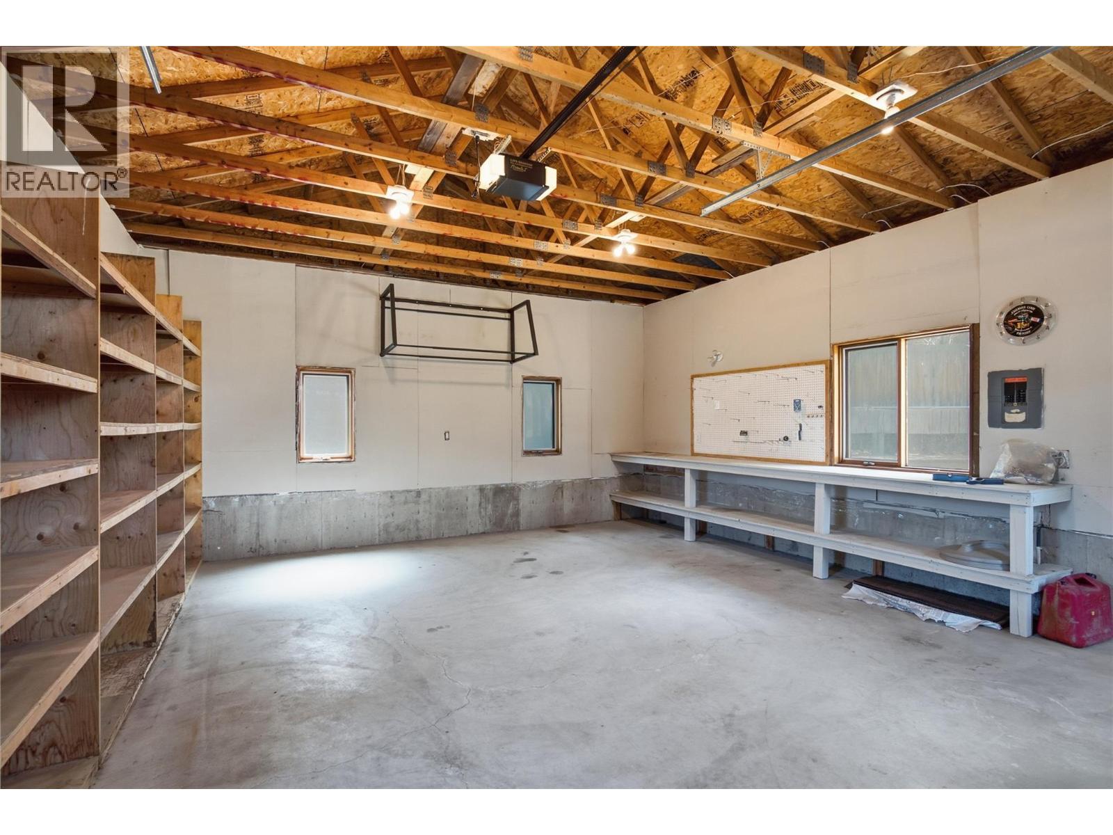 5565 Dallas Drive, Kamloops, British Columbia  V2C 4W9 - Photo 16 - 10387584