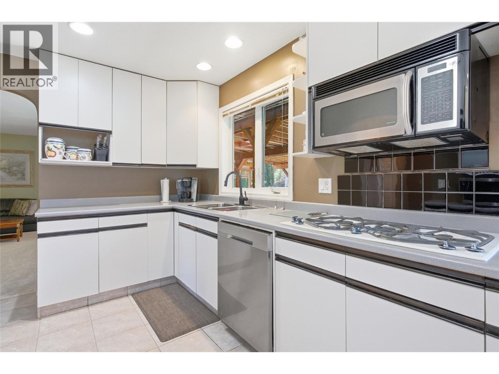 5565 Dallas Drive, Kamloops, British Columbia  V2C 4W9 - Photo 34 - 10387584