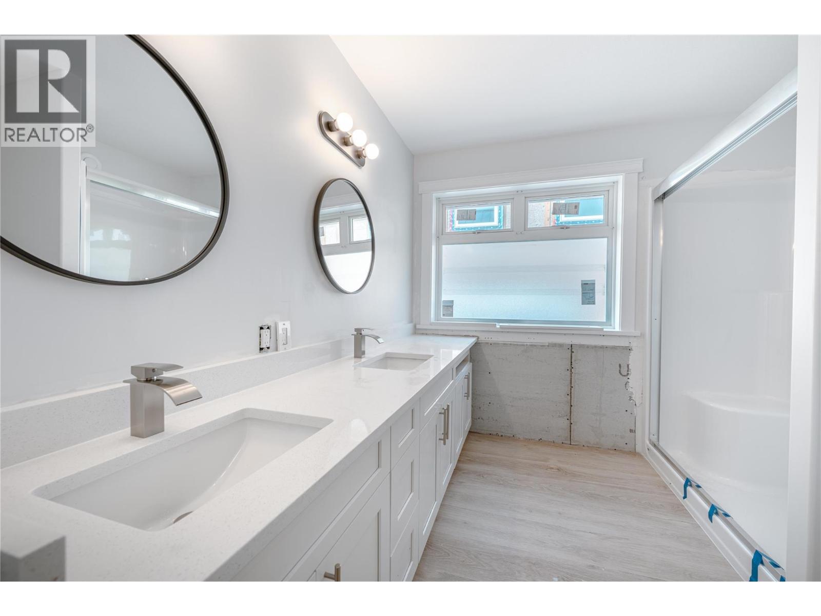 2014 Lanzo Lane, Revelstoke, British Columbia  V0E 2S1 - Photo 30 - 10393941