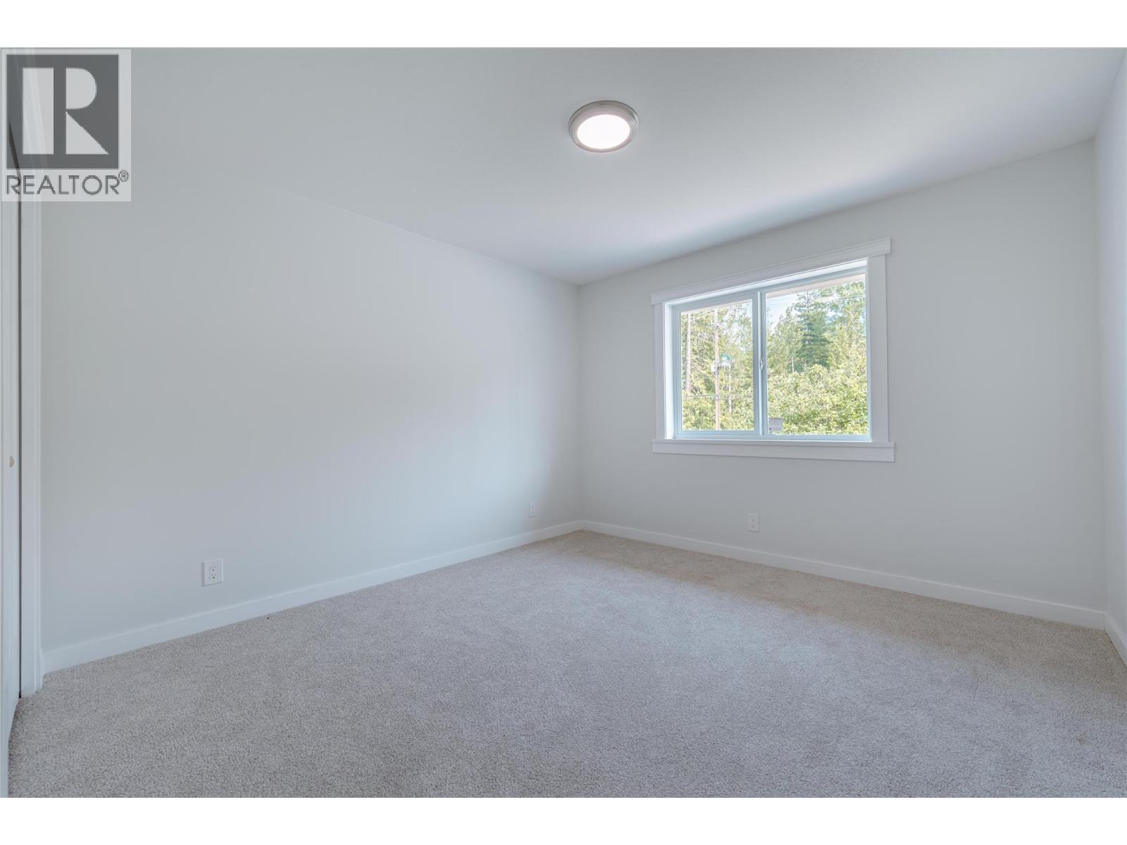 2014 Lanzo Lane, Revelstoke, British Columbia  V0E 2S1 - Photo 36 - 10393941