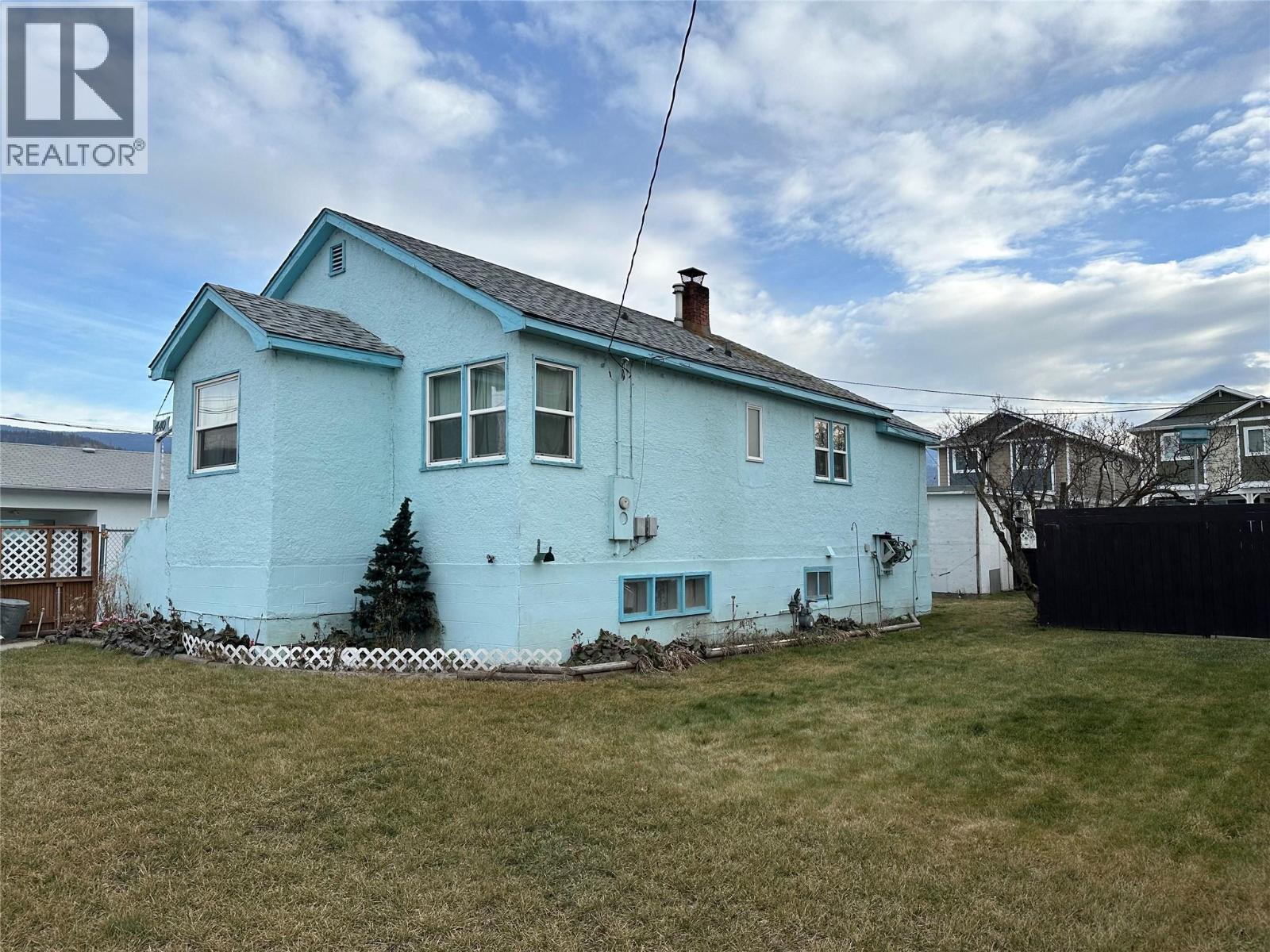 440 Westminster Avenue W, Penticton, British Columbia  V2A 1K5 - Photo 4 - 10394875