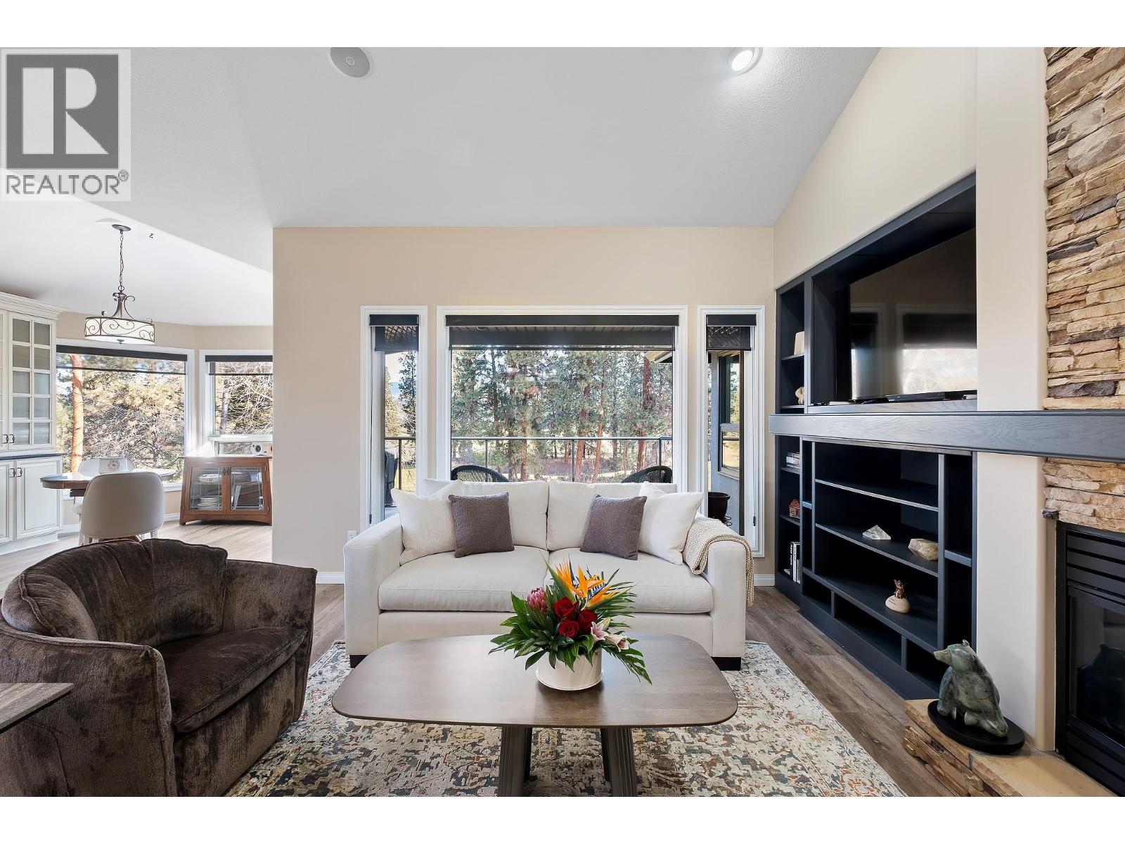 3907 Gallaghers Circle, Kelowna, British Columbia  V1W 3Z9 - Photo 9 - 10394759