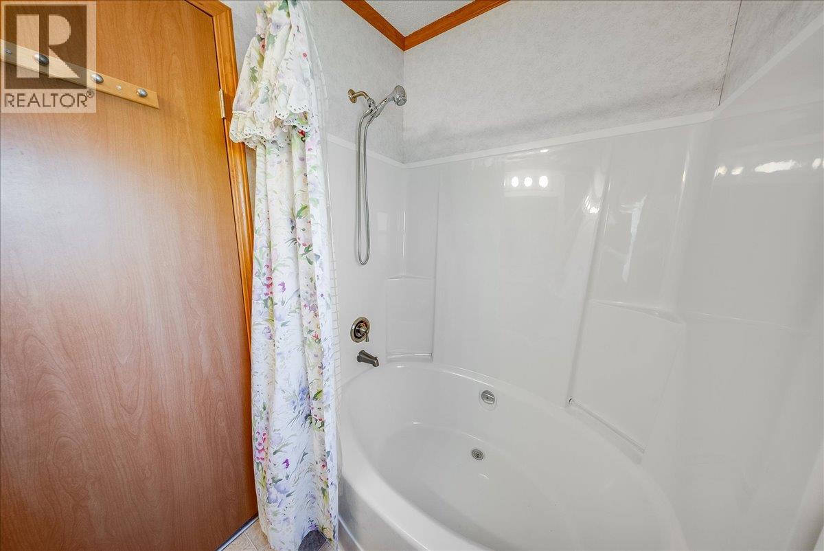 591 Baerg Road, Castlegar, British Columbia  V1N 4K6 - Photo 40 - 10394820