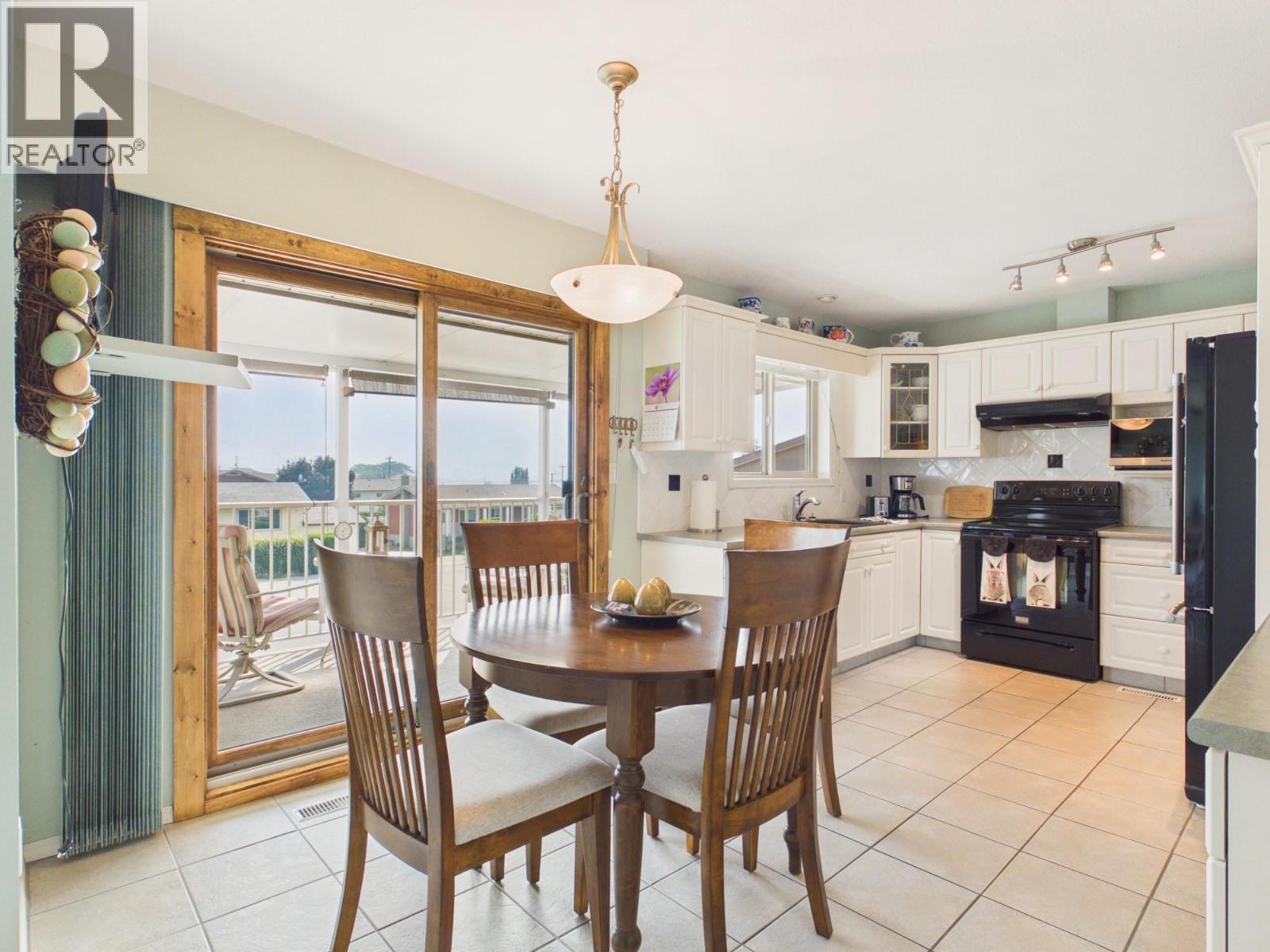 20 Santa Rosa Place, Osoyoos, British Columbia  V0H 1V2 - Photo 3 - 10394884