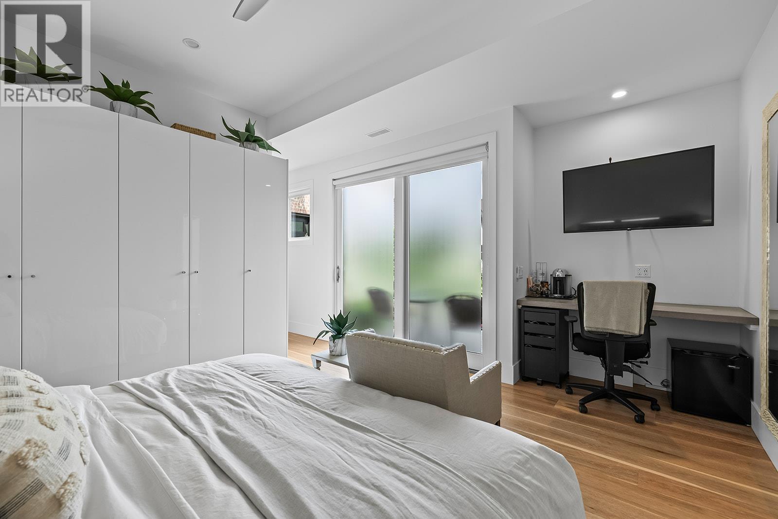 2248 Abbott Street Lot# Strata Lot, Kelowna, British Columbia  V1Y 1E1 - Photo 24 - 10393984