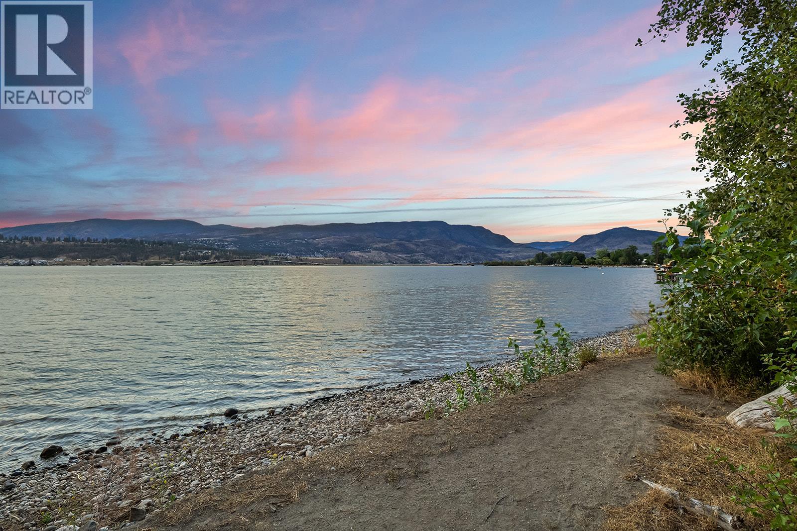2248 Abbott Street Lot# Strata Lot, Kelowna, British Columbia  V1Y 1E1 - Photo 65 - 10393984