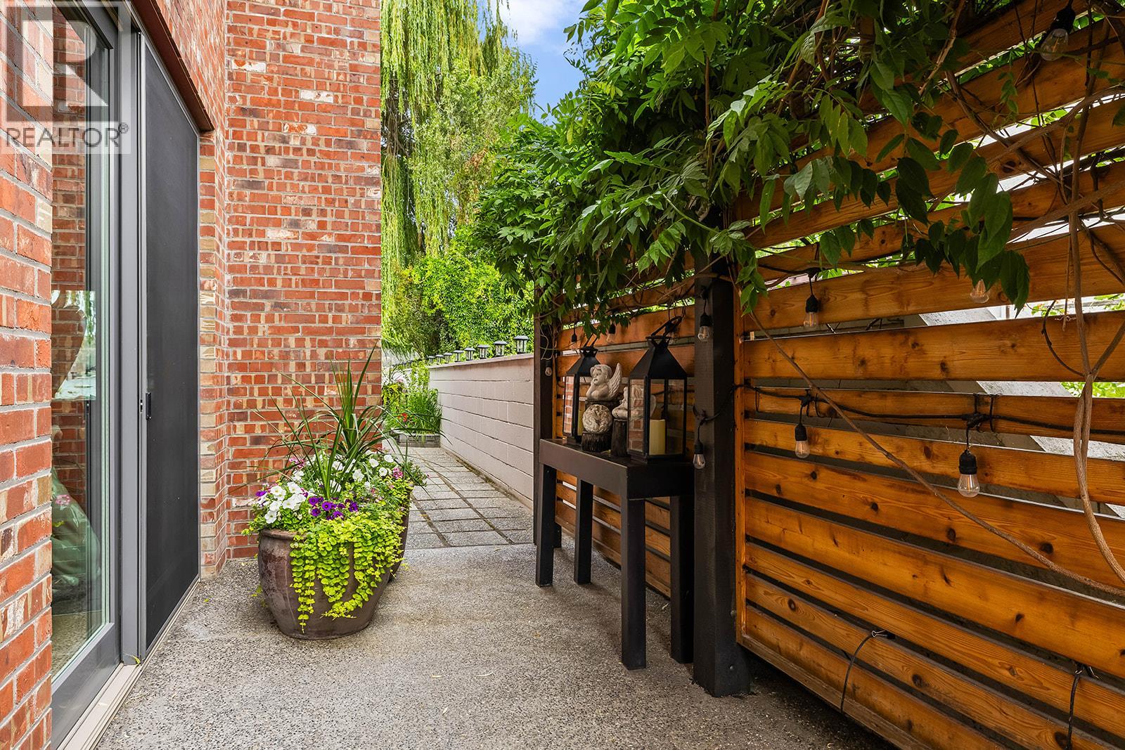 2248 Abbott Street Lot# Strata Lot, Kelowna, British Columbia  V1Y 1E1 - Photo 71 - 10393984