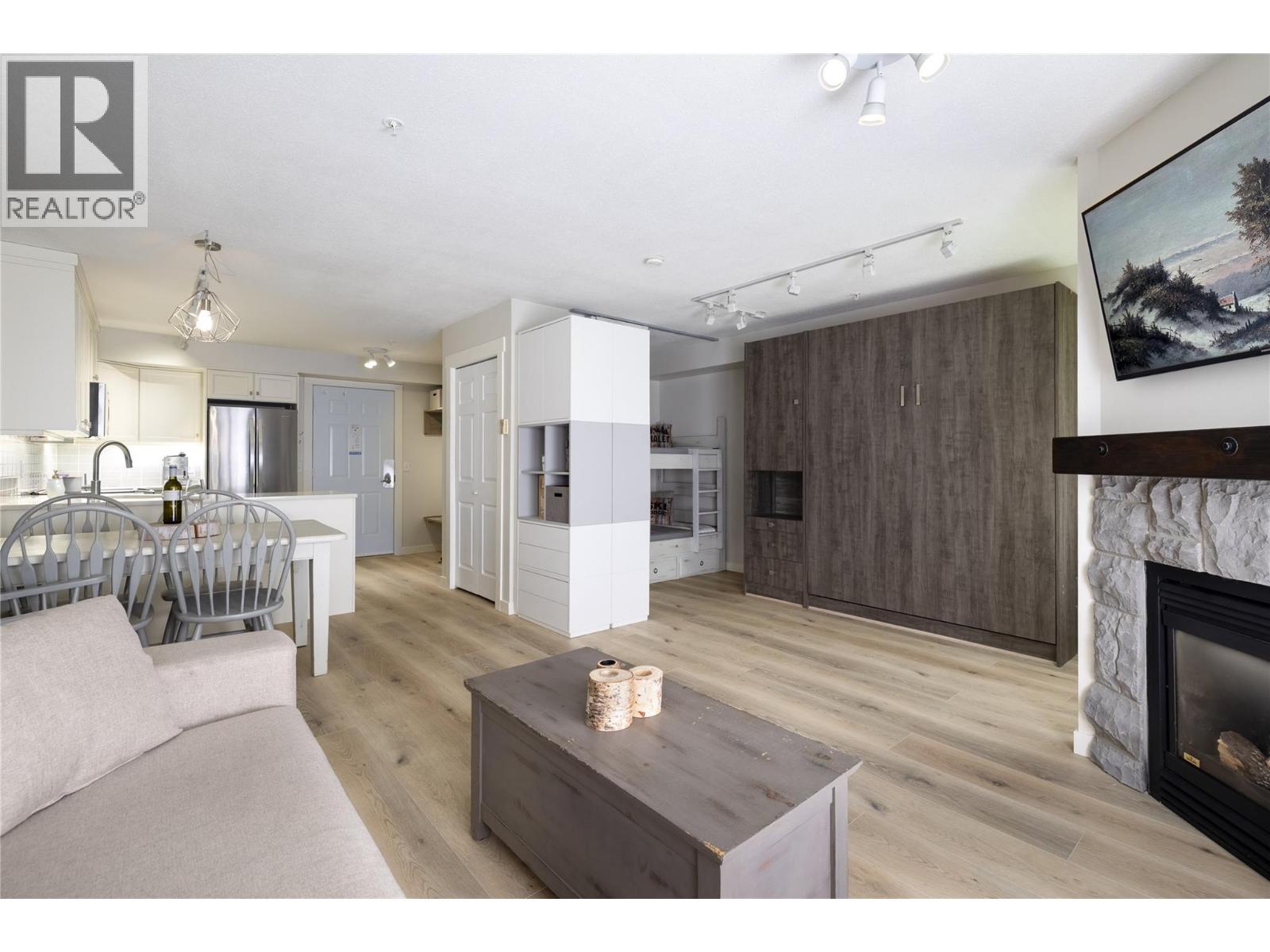 155 Silver Lode Lane Unit# 253, Silver Star, British Columbia  V1B 3M1 - Photo 12 - 10394876