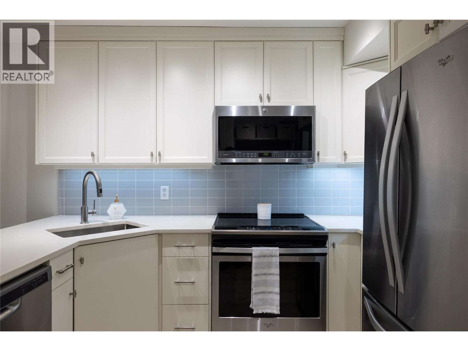 155 Silver Lode Lane Unit# 253, Silver Star, British Columbia  V1B 3M1 - Photo 20 - 10394876