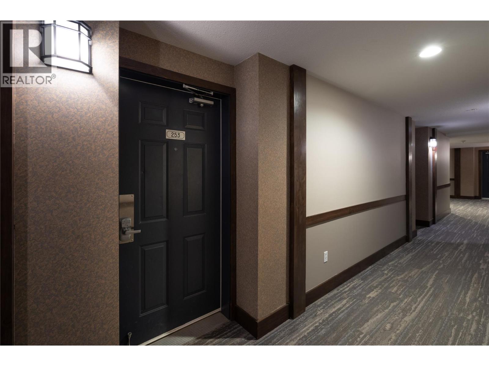 155 Silver Lode Lane Unit# 253, Silver Star, British Columbia  V1B 3M1 - Photo 38 - 10394876