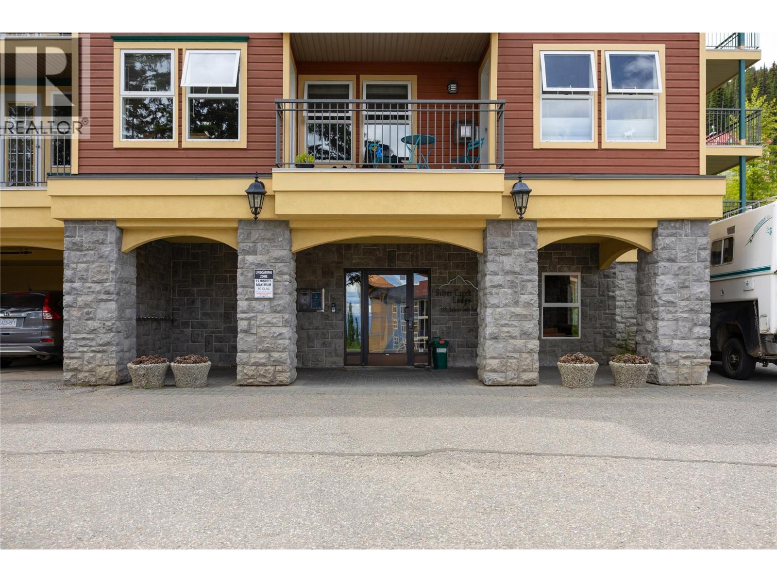 155 Silver Lode Lane Unit# 253, Silver Star, British Columbia  V1B 3M1 - Photo 4 - 10394876