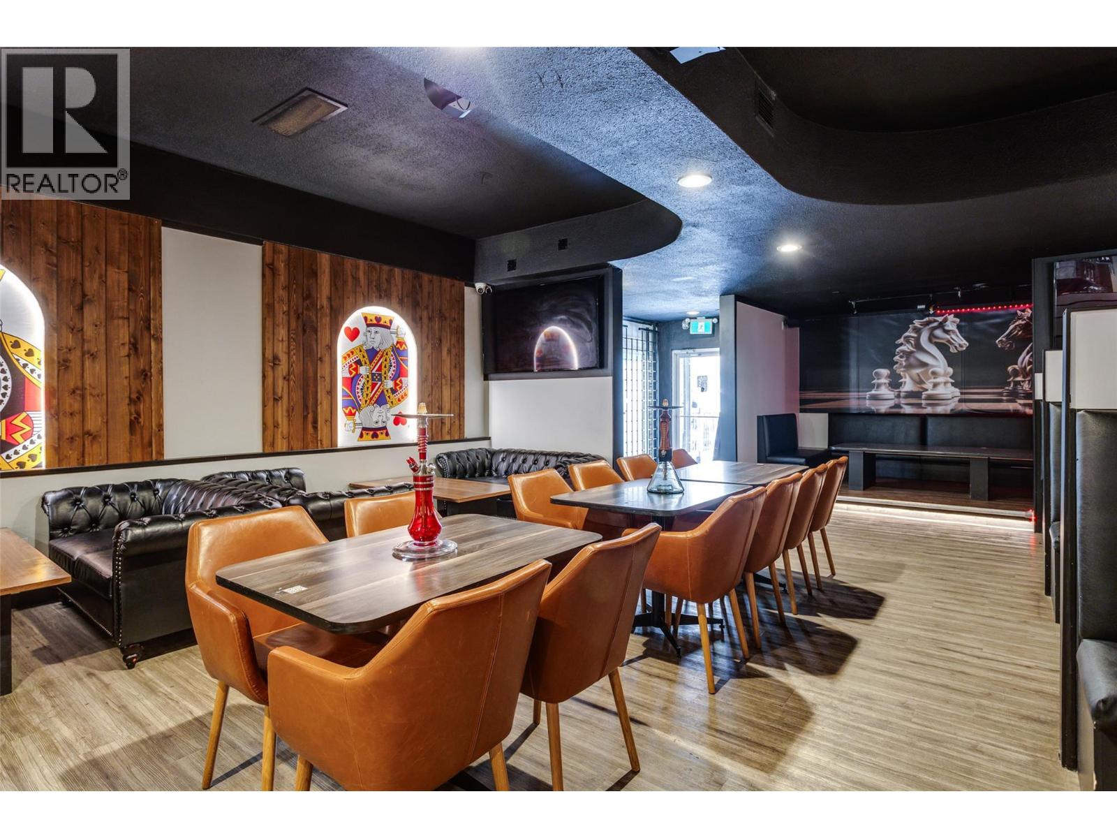 571 Bernard Avenue, Kelowna, British Columbia  V1Y 6N9 - Photo 9 - 10394136
