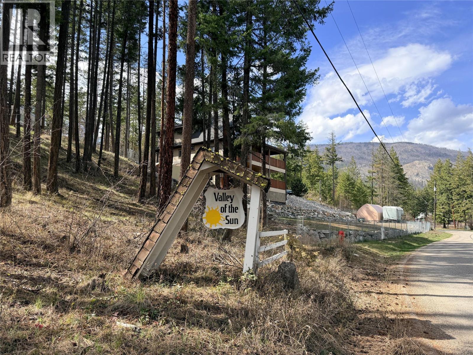 7974 Briarwood Road, Kelowna, British Columbia  V1Z 3V7 - Photo 1 - 10382163