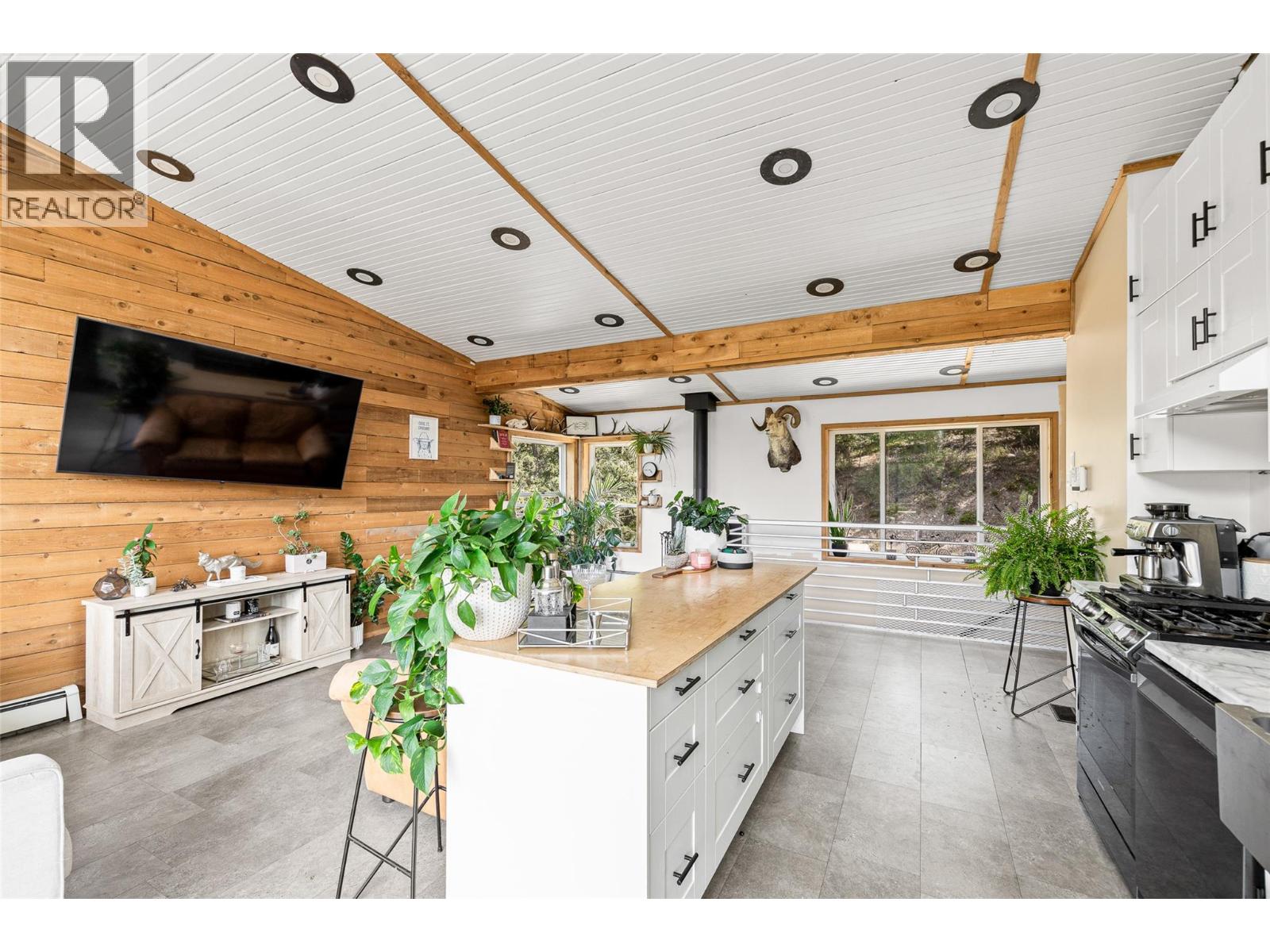 378 Lakewood Road, Vernon, British Columbia  V1T 7Z3 - Photo 15 - 10394157