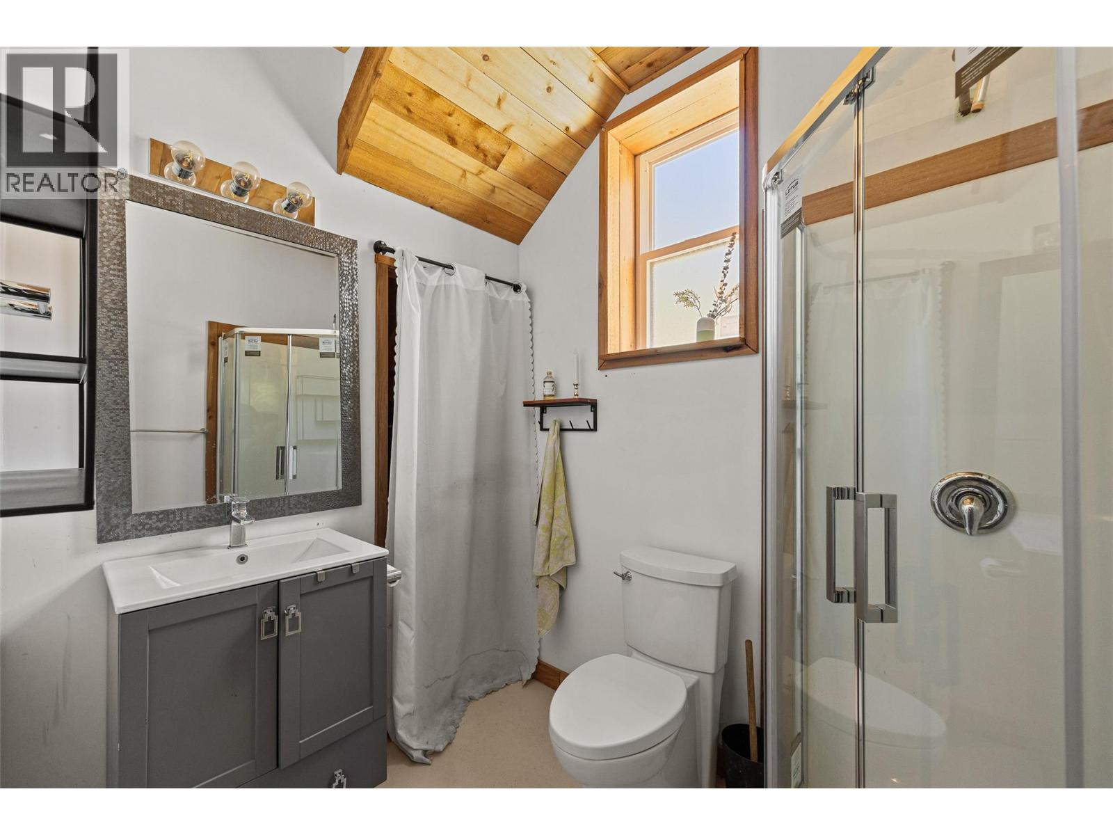 378 Lakewood Road, Vernon, British Columbia  V1T 7Z3 - Photo 41 - 10394157