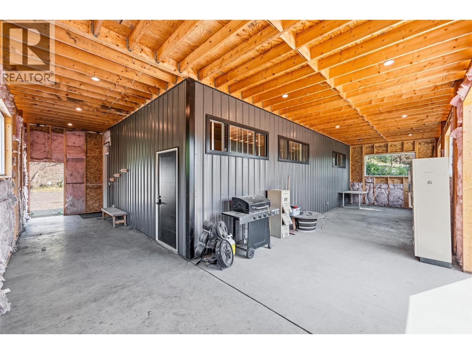 378 Lakewood Road, Vernon, British Columbia  V1T 7Z3 - Photo 45 - 10394157
