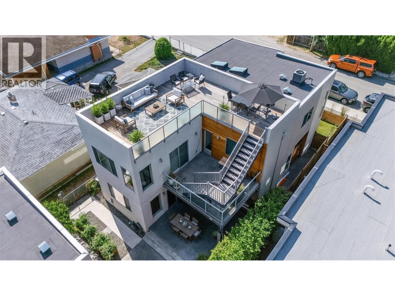 581 Churchill Avenue, Penticton, British Columbia  V2A 1E2 - Photo 44 - 10394929