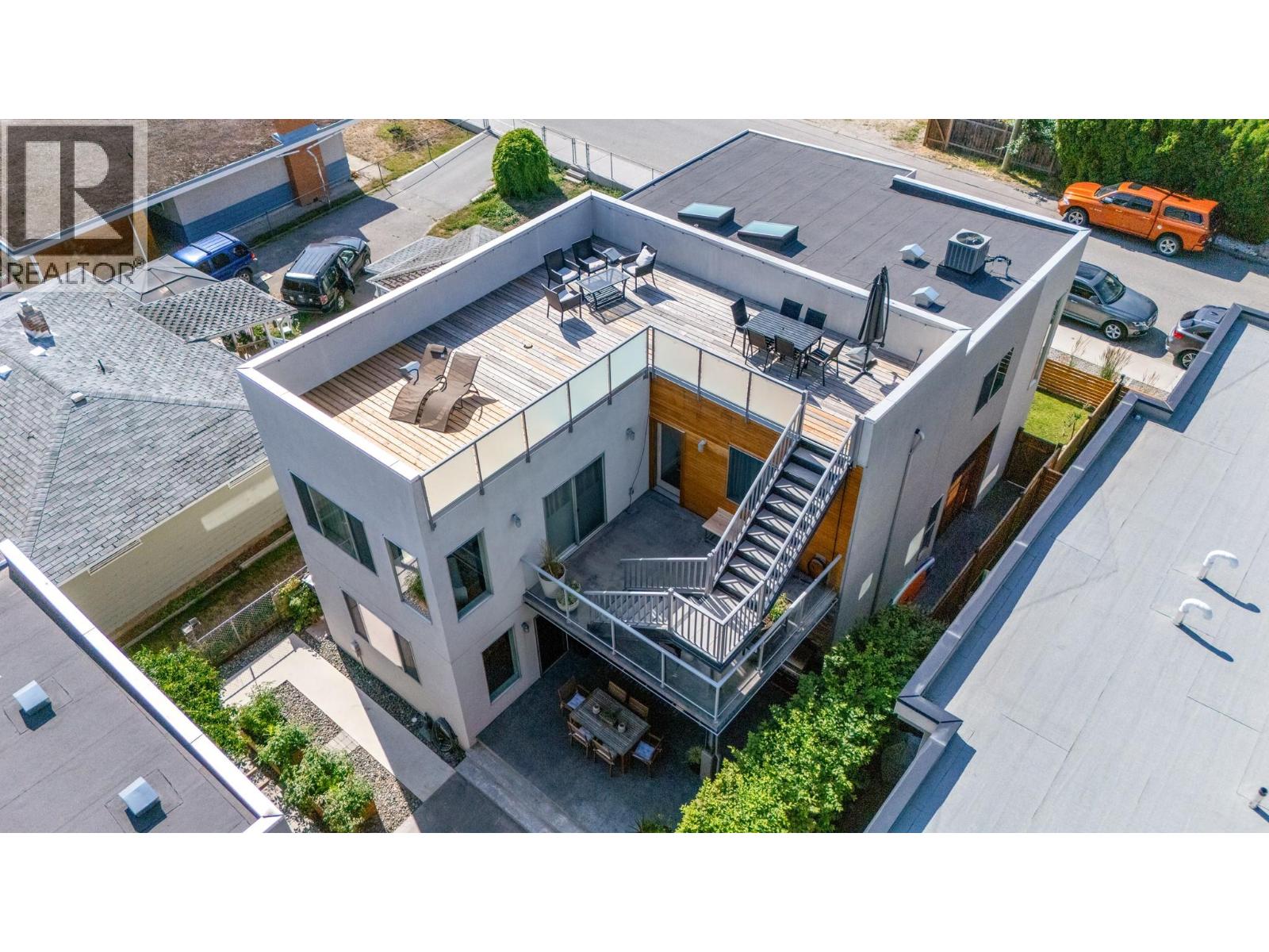 581 Churchill Avenue, Penticton, British Columbia  V2A 1E2 - Photo 45 - 10394929