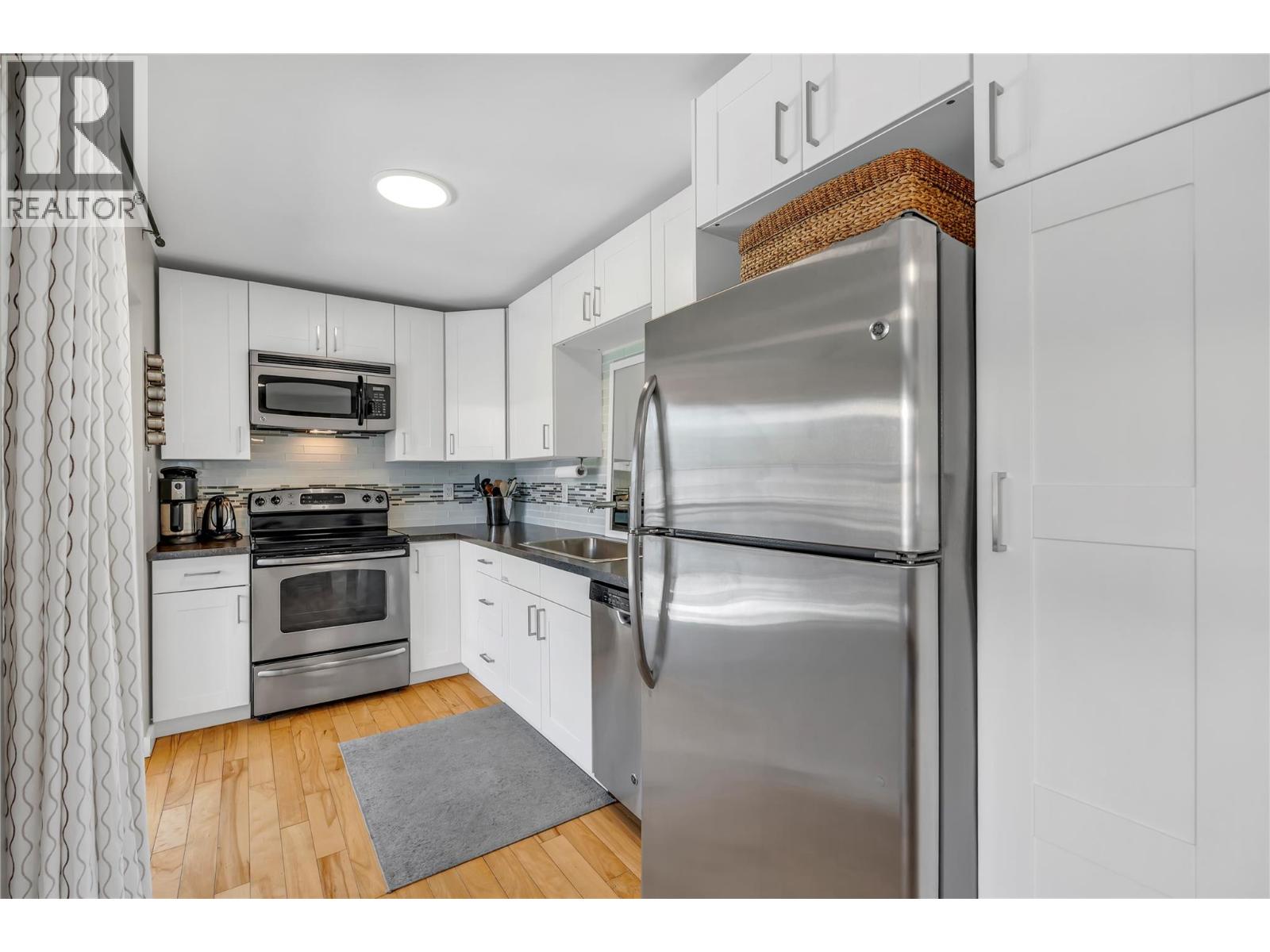 581 Churchill Avenue, Penticton, British Columbia  V2A 1E2 - Photo 52 - 10394929