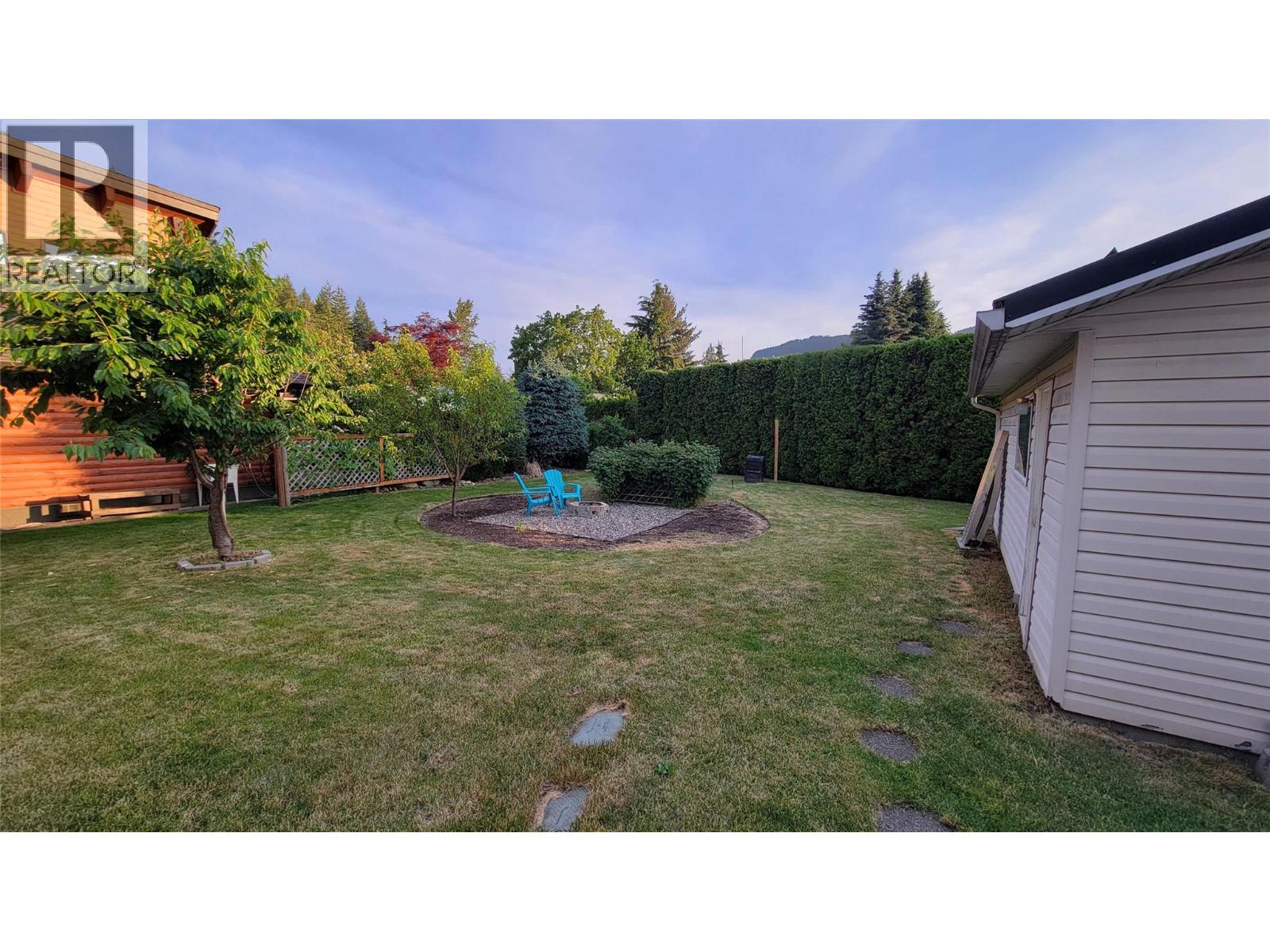 422 Dogwood Avenue, Sicamous, British Columbia  V0E 2V1 - Photo 12 - 10394934