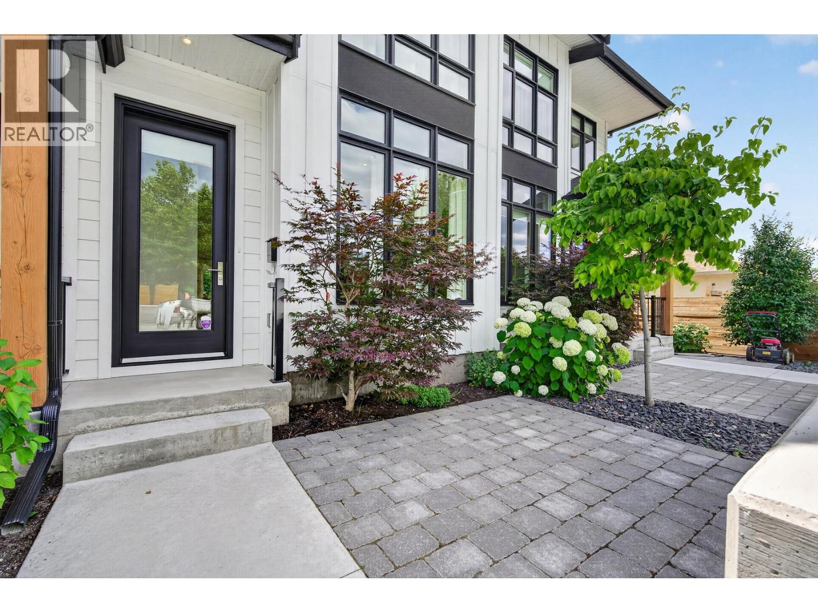803 Francis Avenue, Kelowna, British Columbia  V1Y 5G6 - Photo 2 - 10394694