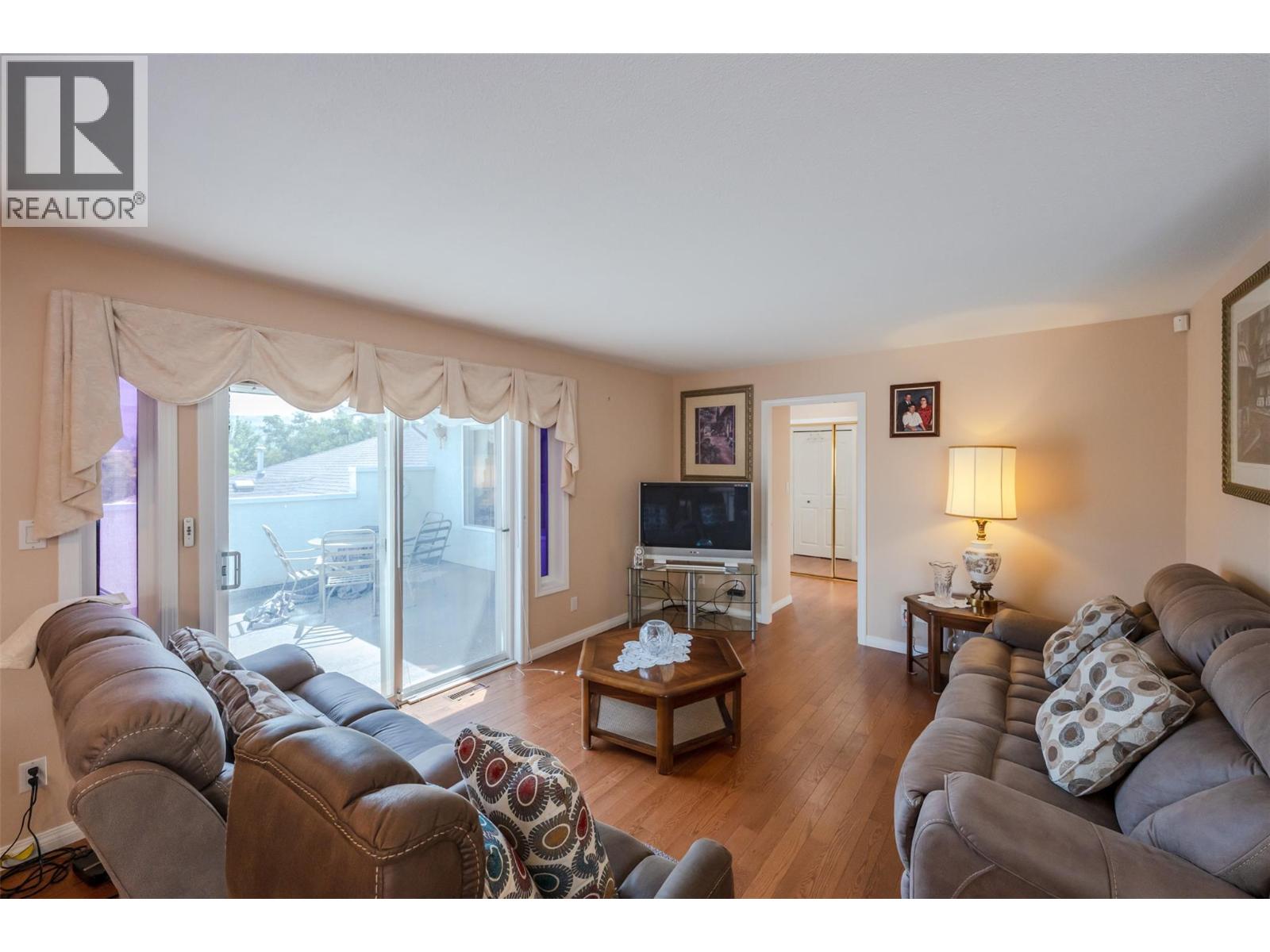 6163 Saint Martin Place Unit# 1, Oliver, British Columbia  V0H 1T0 - Photo 2 - 10394940
