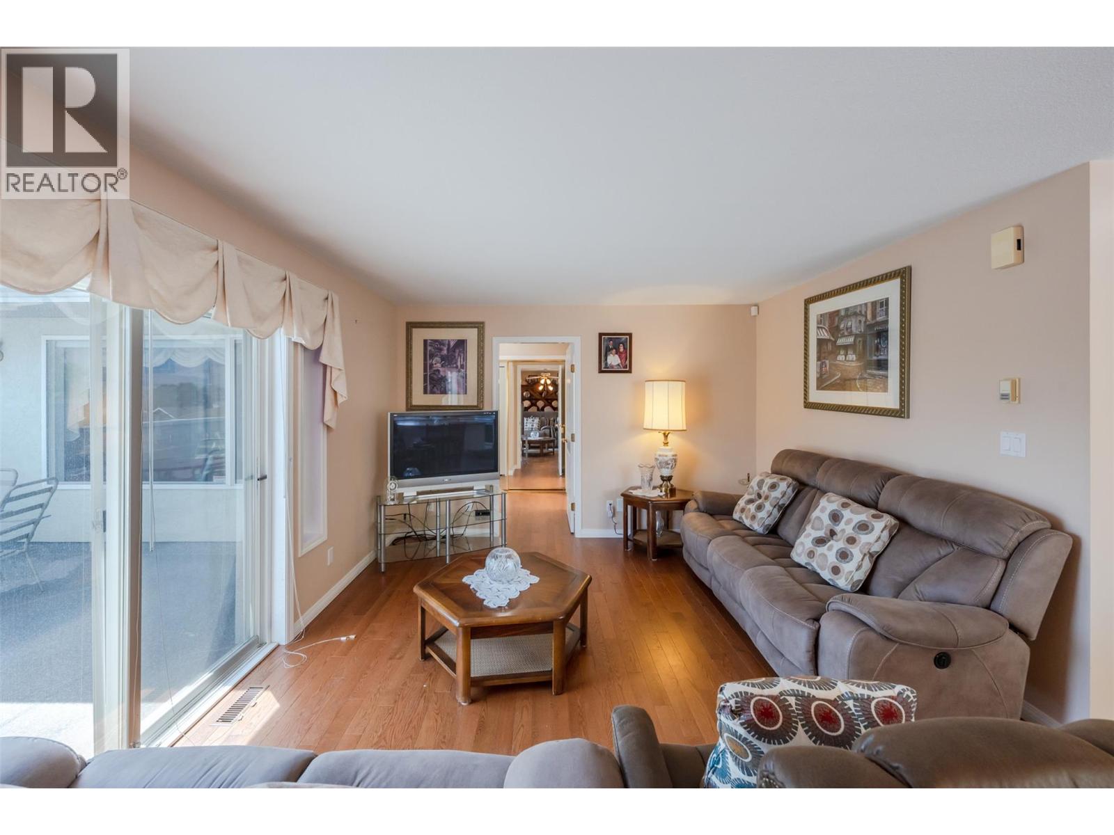 6163 Saint Martin Place Unit# 1, Oliver, British Columbia  V0H 1T0 - Photo 3 - 10394940