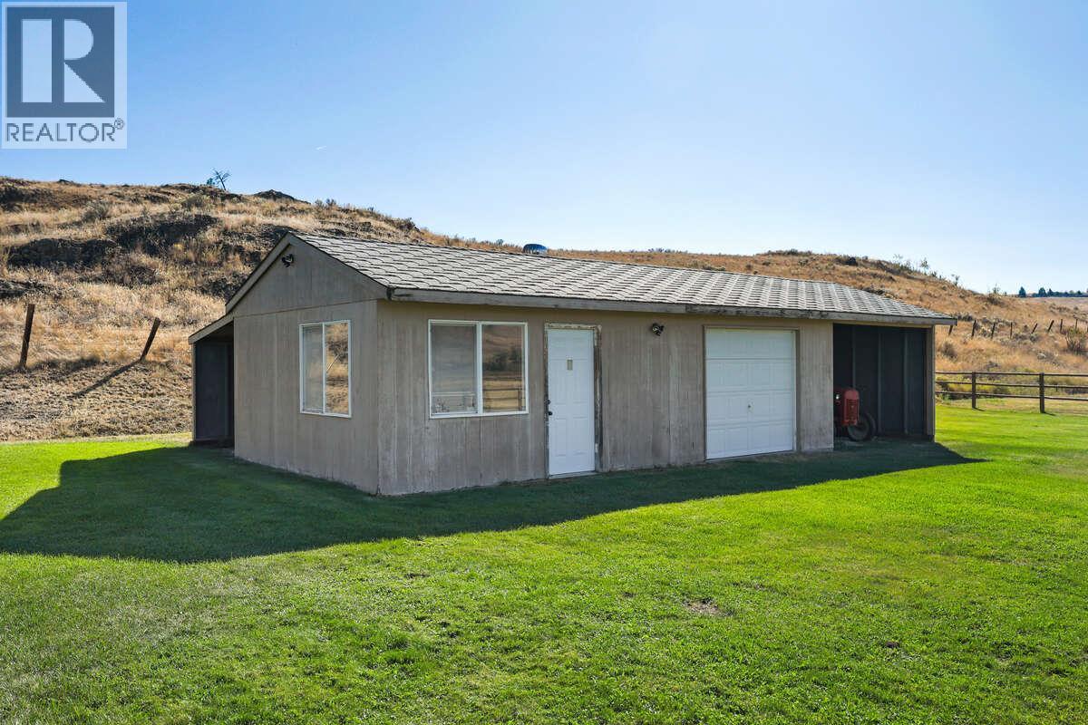 945 Simms Road, Kamloops, British Columbia  V0E 2A0 - Photo 45 - 10394958