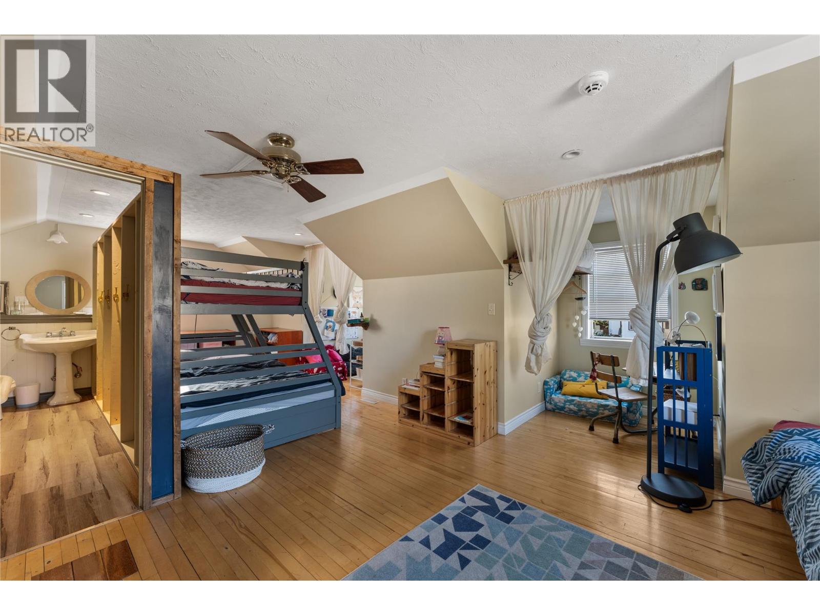 691-693 Okanagan Boulevard, Kelowna, British Columbia  V1Y 7L2 - Photo 18 - 10394557