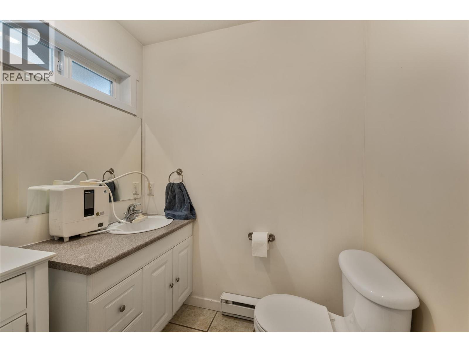 691-693 Okanagan Boulevard, Kelowna, British Columbia  V1Y 7L2 - Photo 43 - 10394557