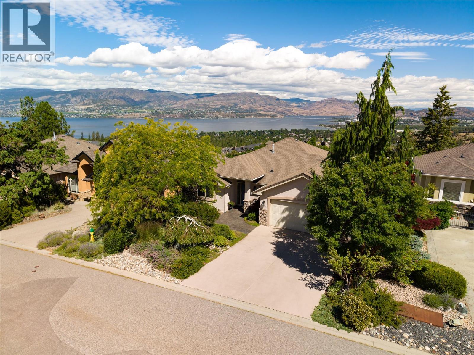 754 South Crest Drive, Kelowna, British Columbia  V1W 4W7 - Photo 1 - 10394617